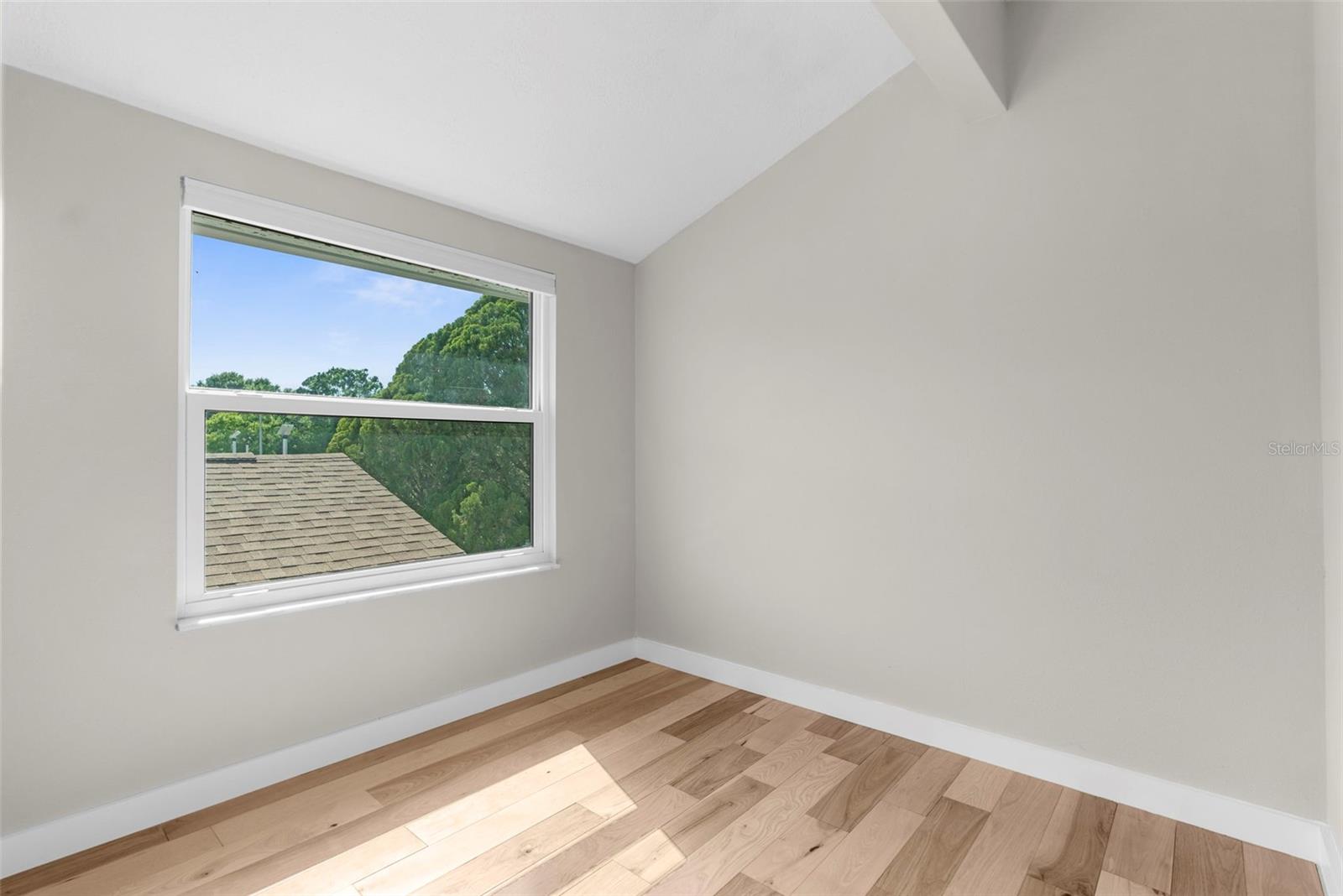 Image 36 of 45 For 105 Davis Boulevard A