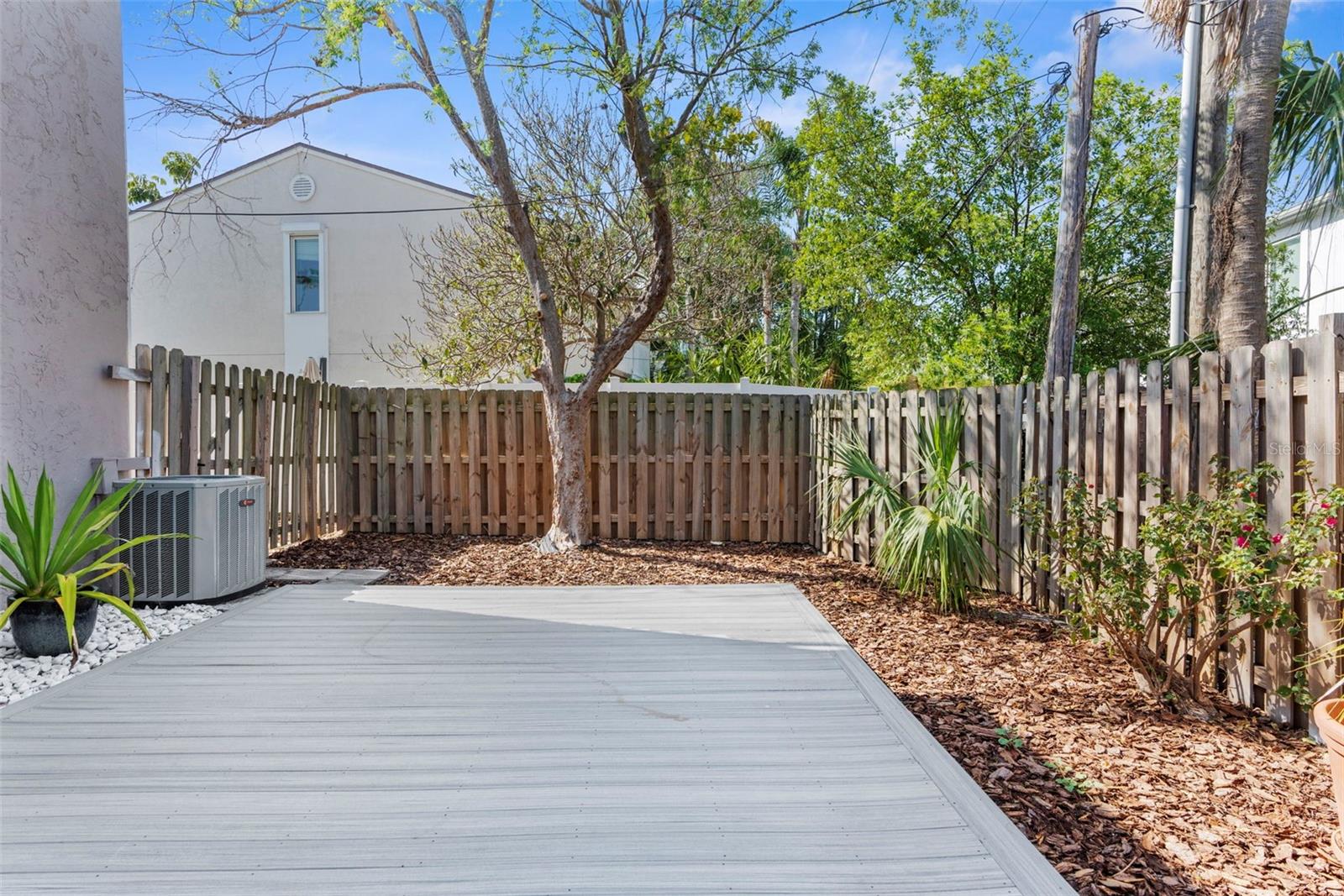 Image 39 of 45 For 105 Davis Boulevard A