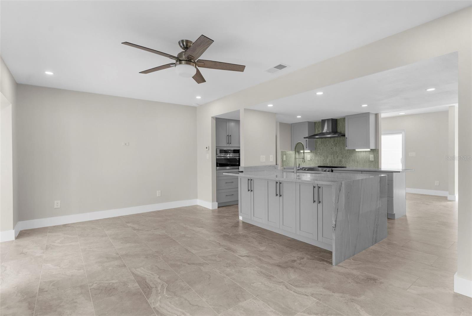 Image 8 of 45 For 105 Davis Boulevard A