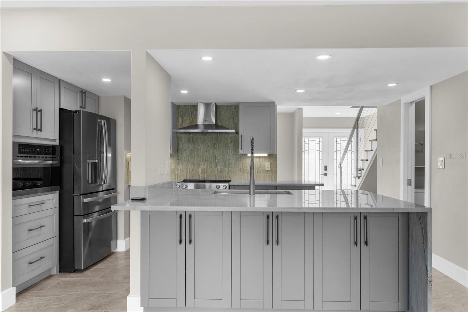 Image 9 of 45 For 105 Davis Boulevard A