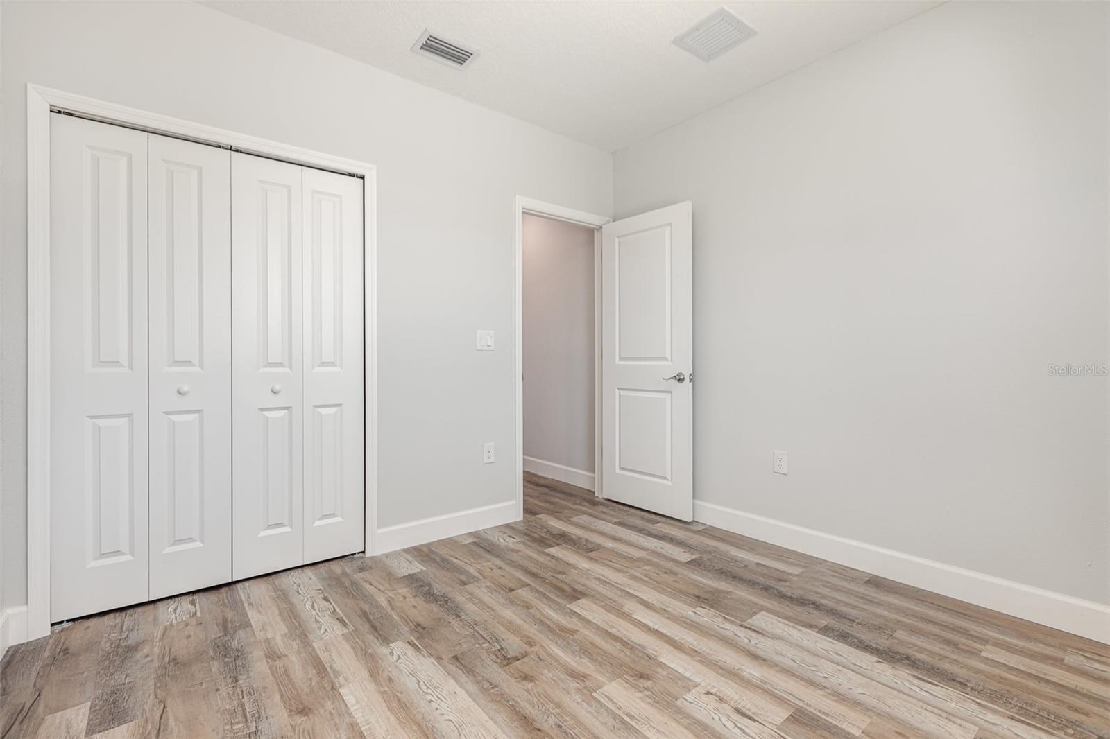 Image 14 of 39 For 11184 Kimberly Avenue