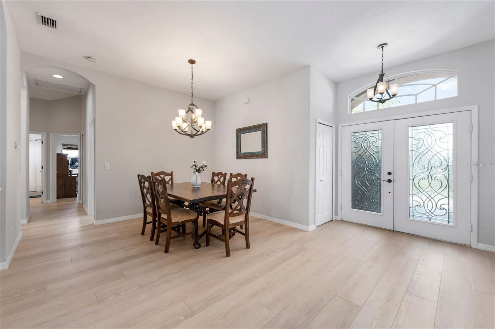 Image 10 of 52 For 2402 Blue Stone Court