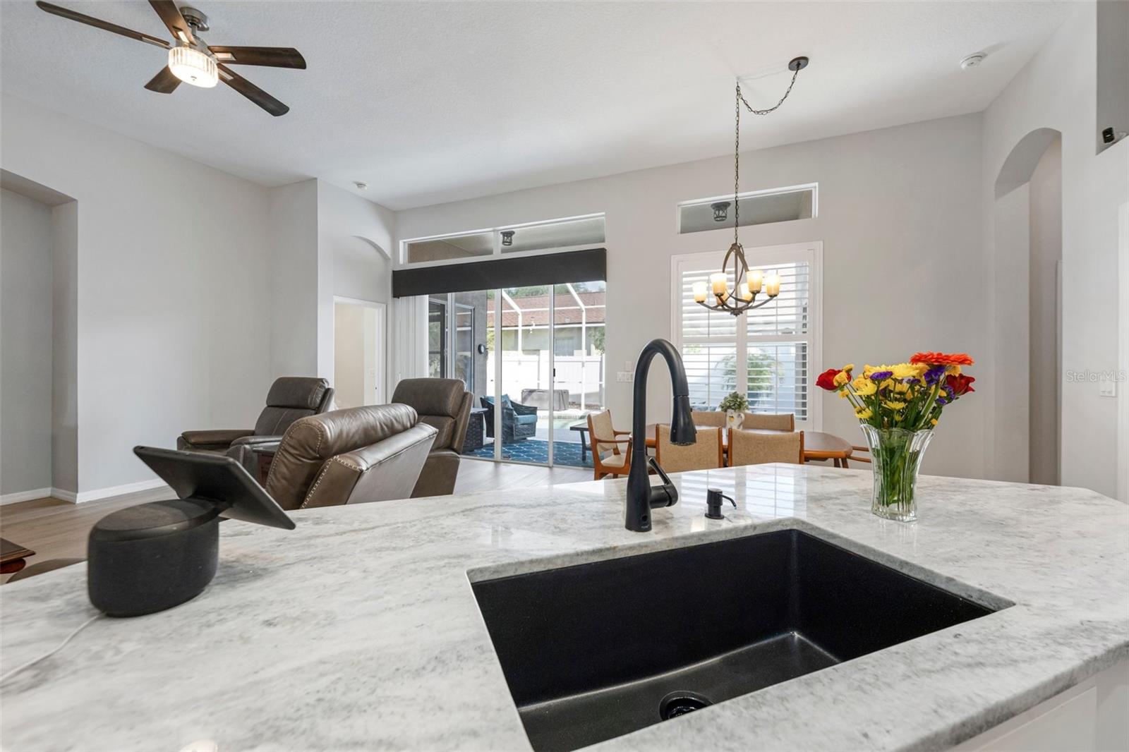 Image 20 of 52 For 2402 Blue Stone Court