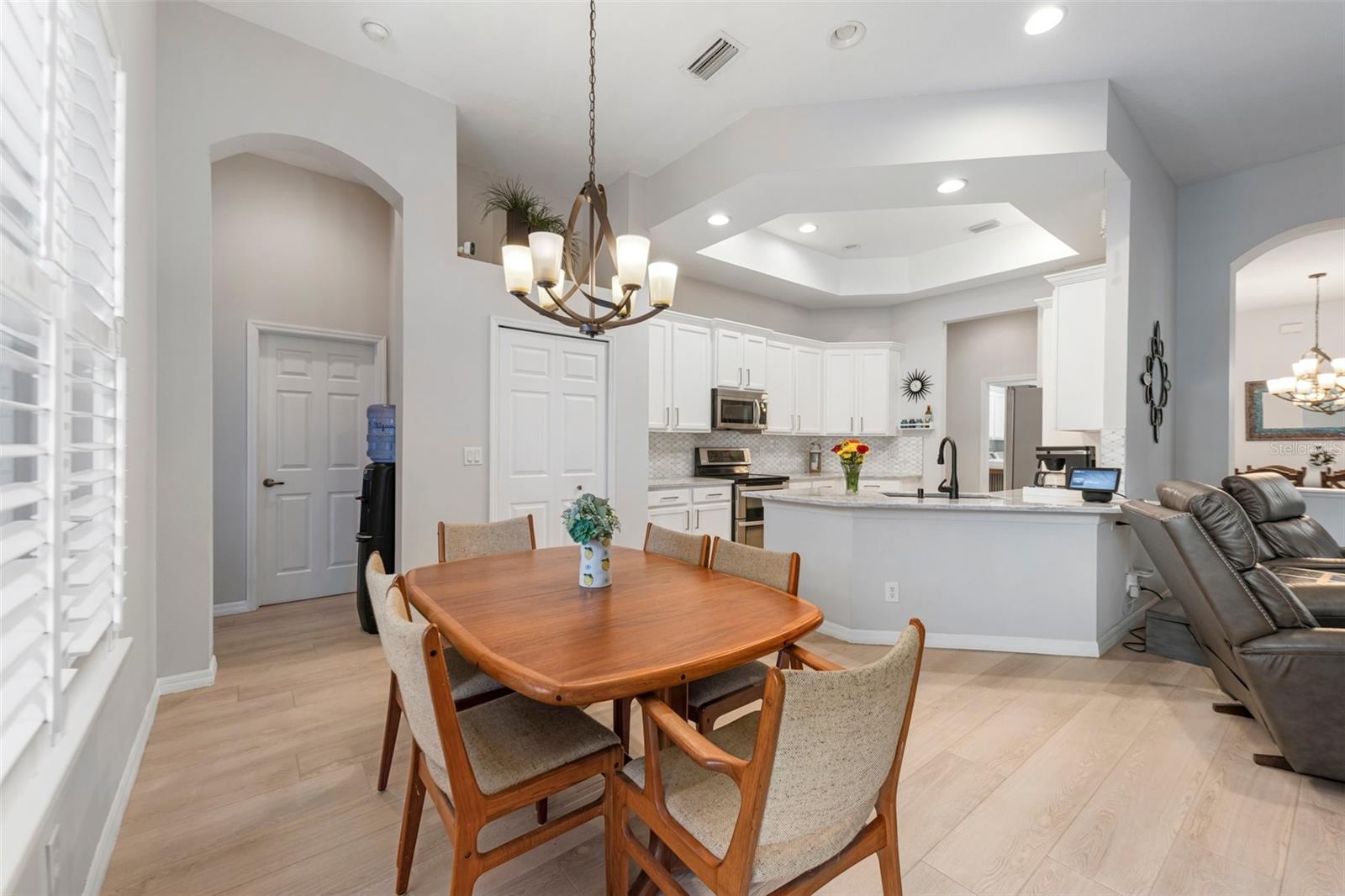 Image 23 of 52 For 2402 Blue Stone Court