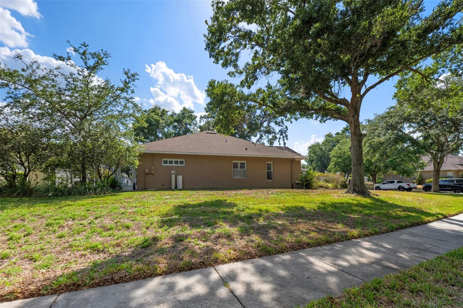 Image 47 of 52 For 2402 Blue Stone Court