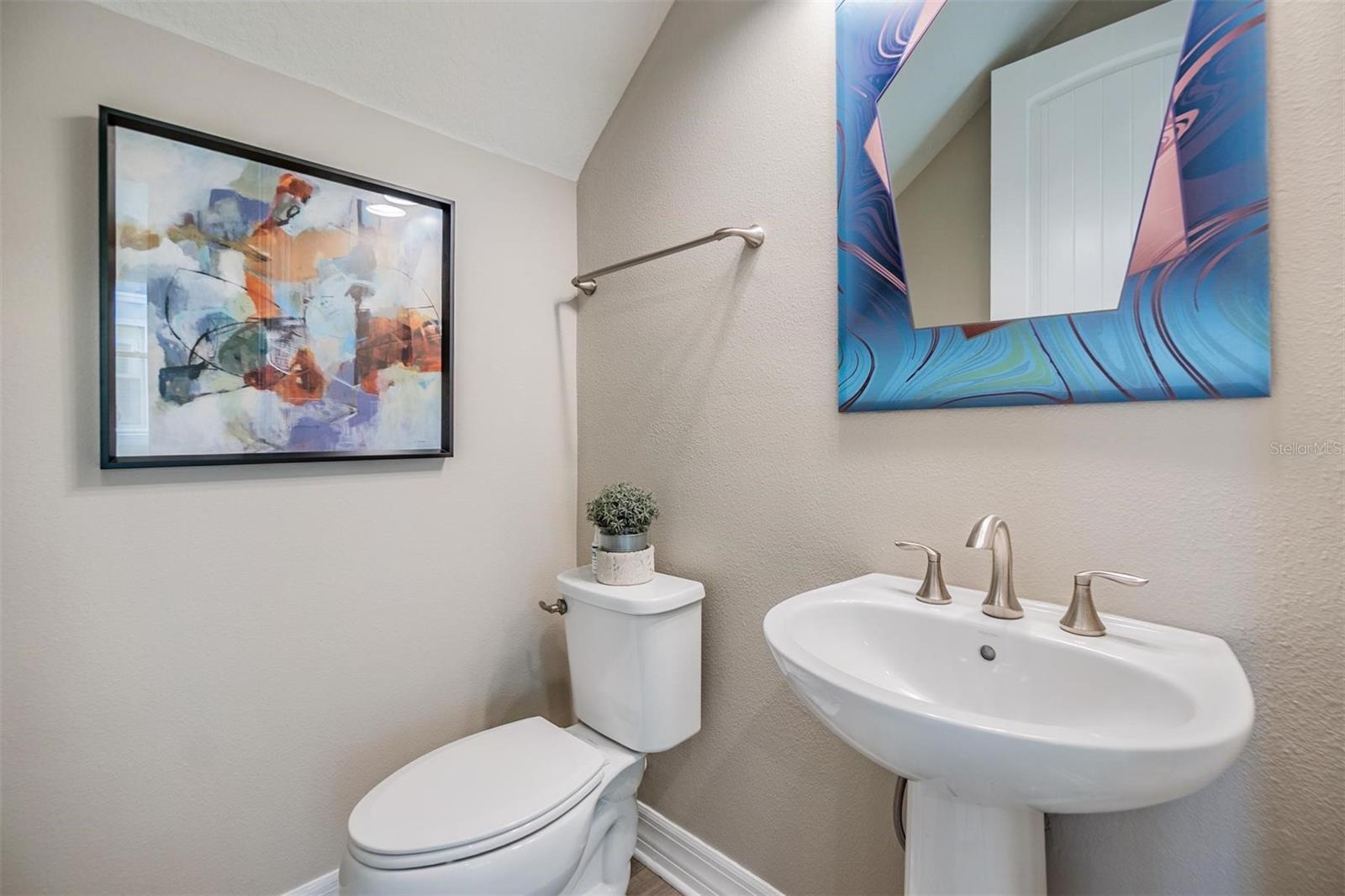 Listing photo id 15 for 3303 Monroe Meadows Drive