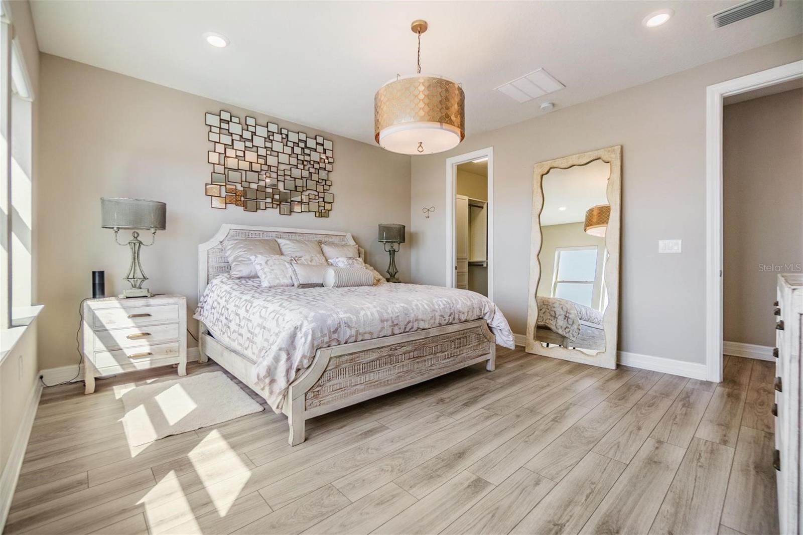 Listing photo id 17 for 3303 Monroe Meadows Drive
