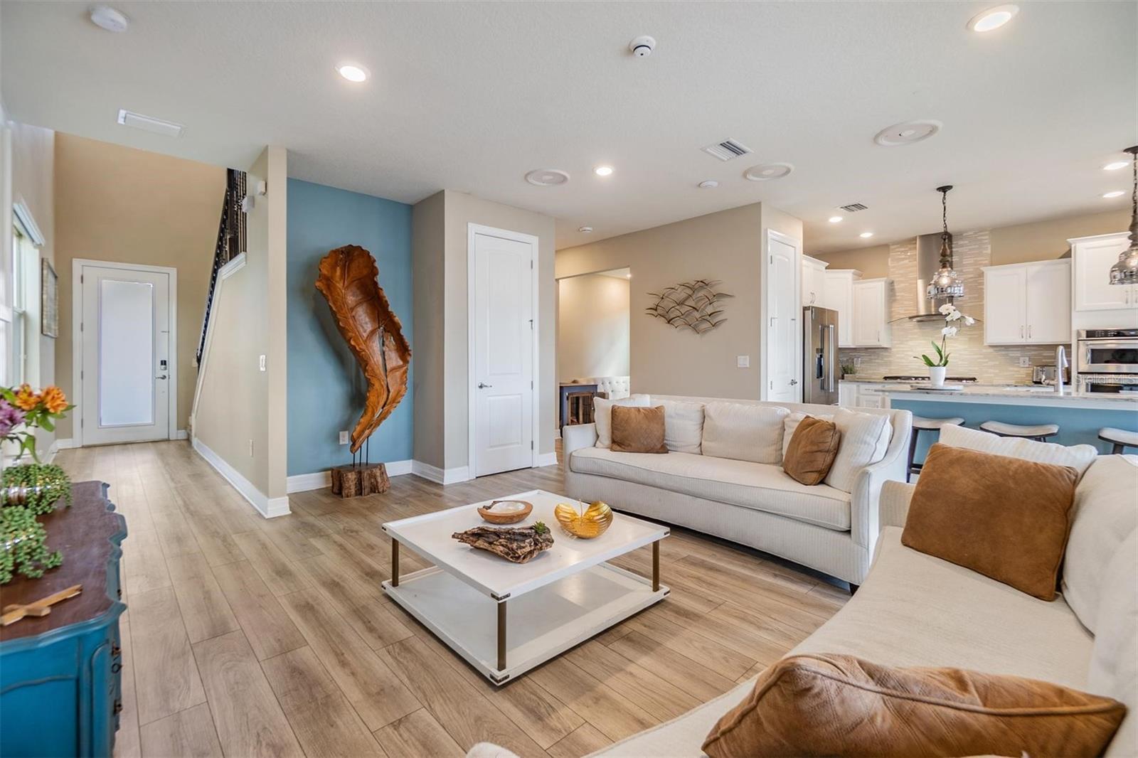 Listing photo id 1 for 3303 Monroe Meadows Drive