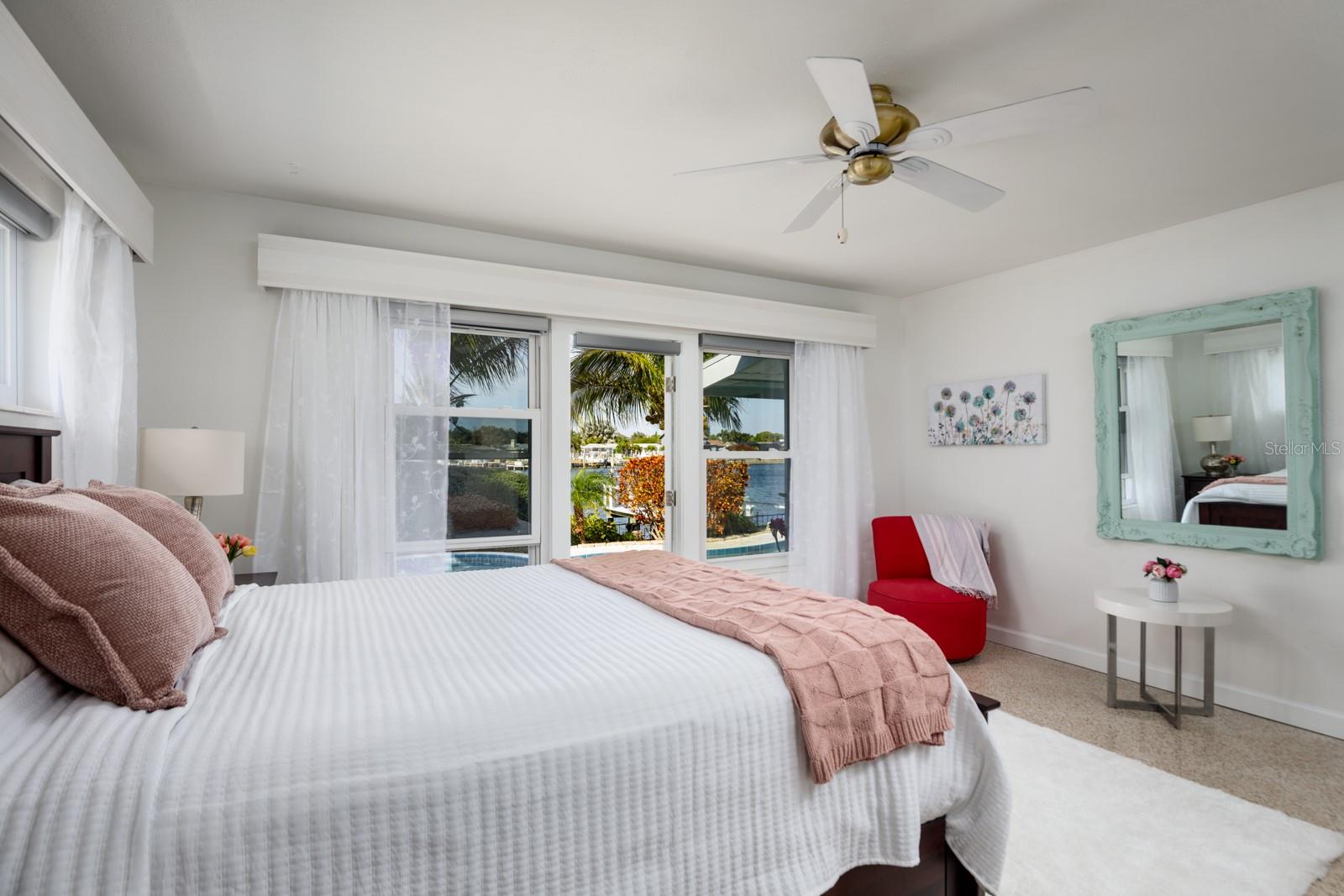 Listing photo id 18 for 2487 Bay Isle Drive Se