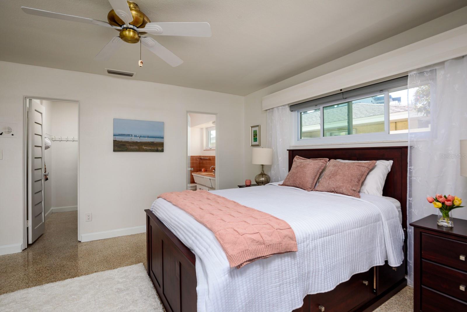 Listing photo id 19 for 2487 Bay Isle Drive Se