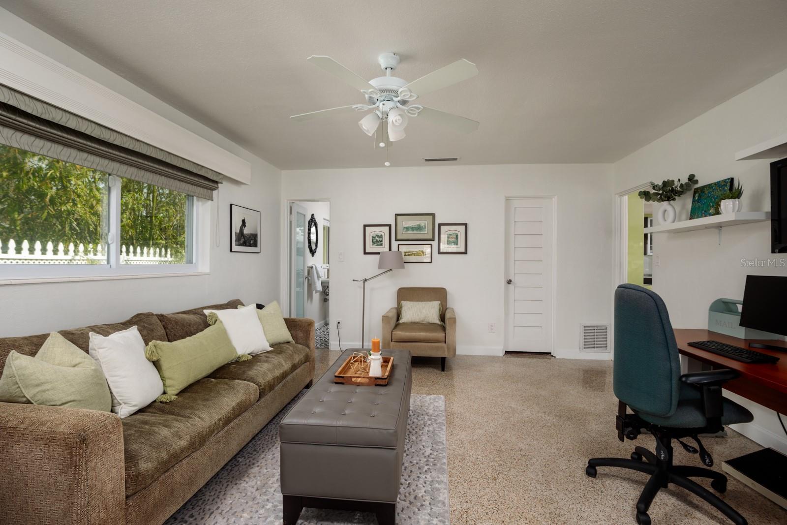 Listing photo id 25 for 2487 Bay Isle Drive Se
