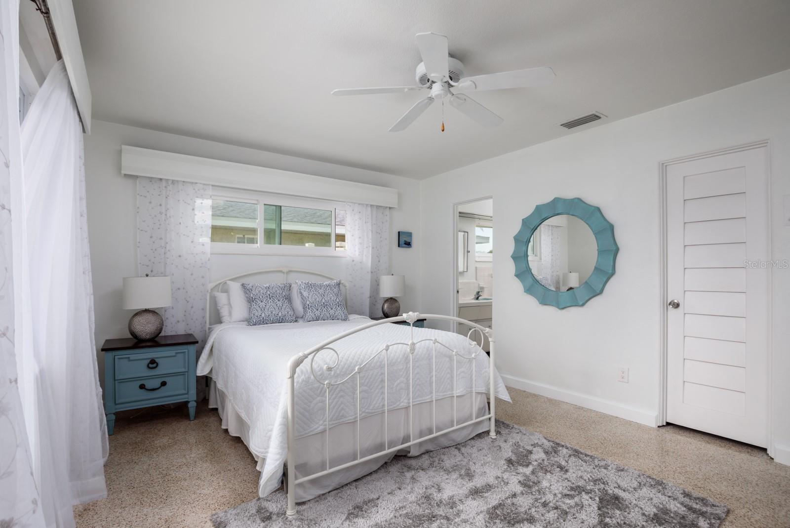 Listing photo id 28 for 2487 Bay Isle Drive Se