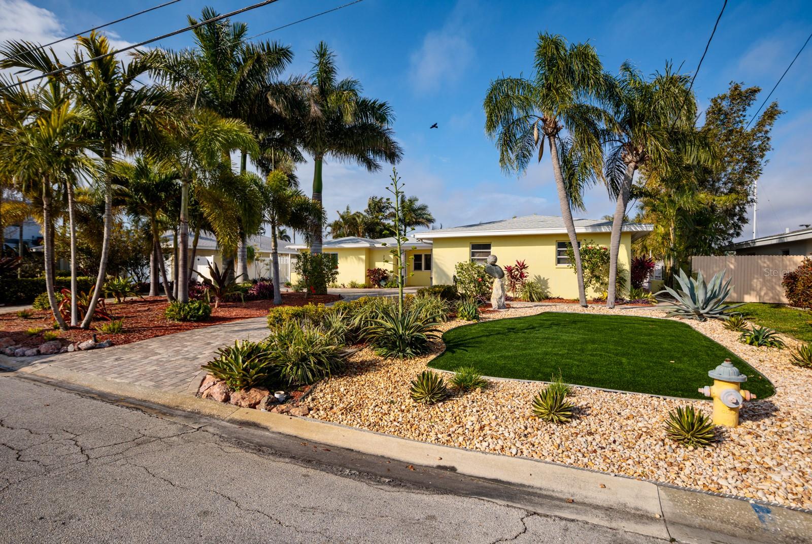Listing photo id 44 for 2487 Bay Isle Drive Se