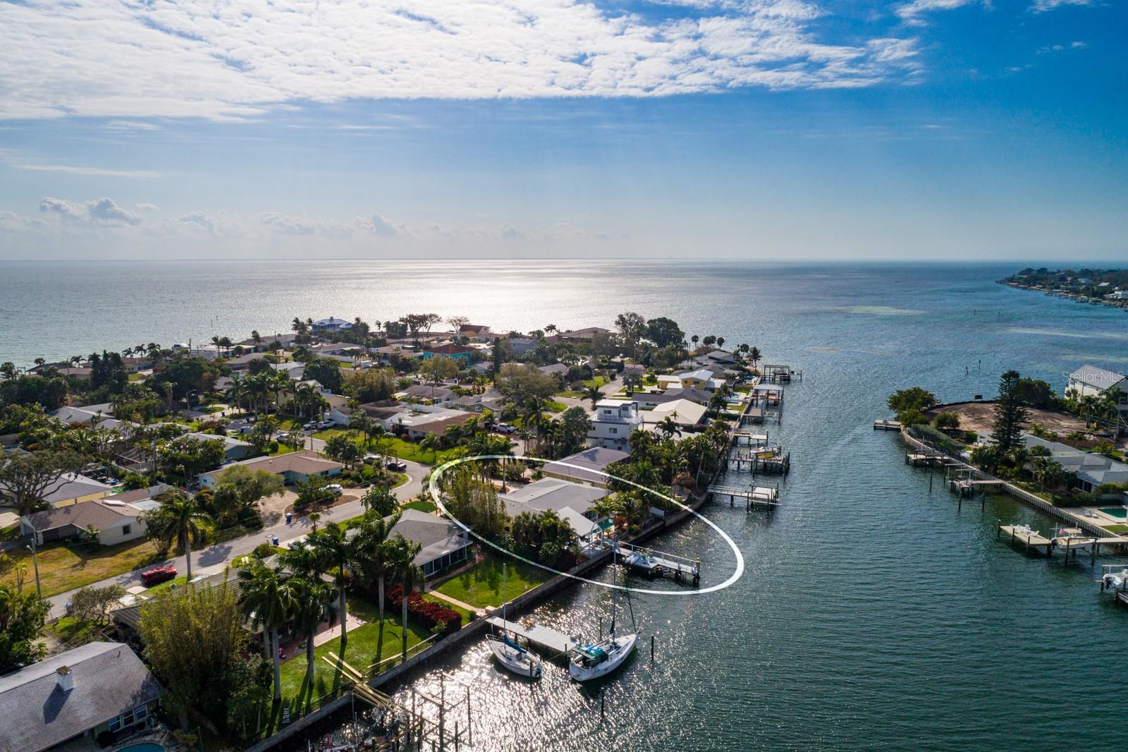 Listing photo id 4 for 2487 Bay Isle Drive Se