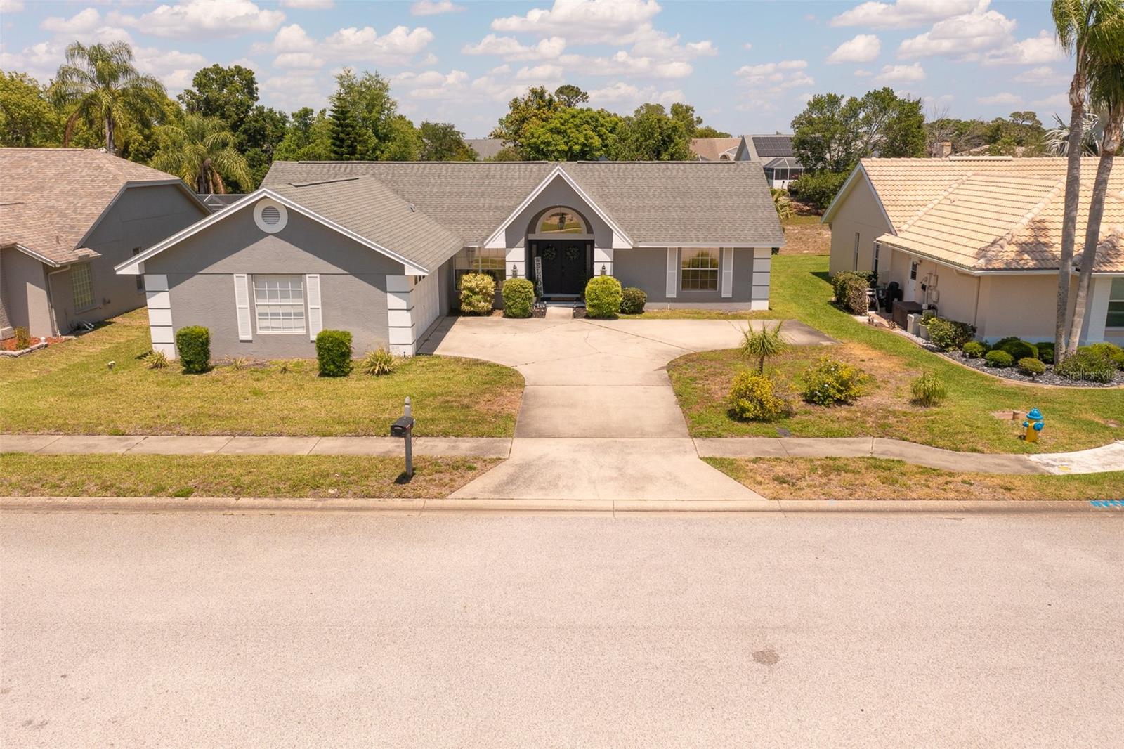 Image 3 of 28 For 8712 Ashbury Drive