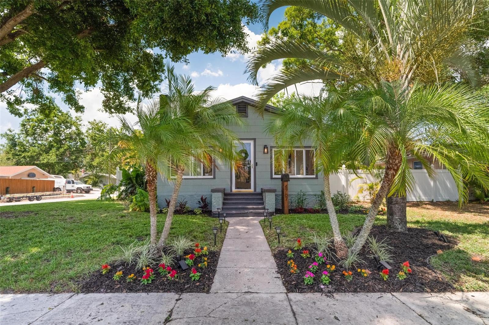 Image 2 of 43 For 4767 6th Avenue N