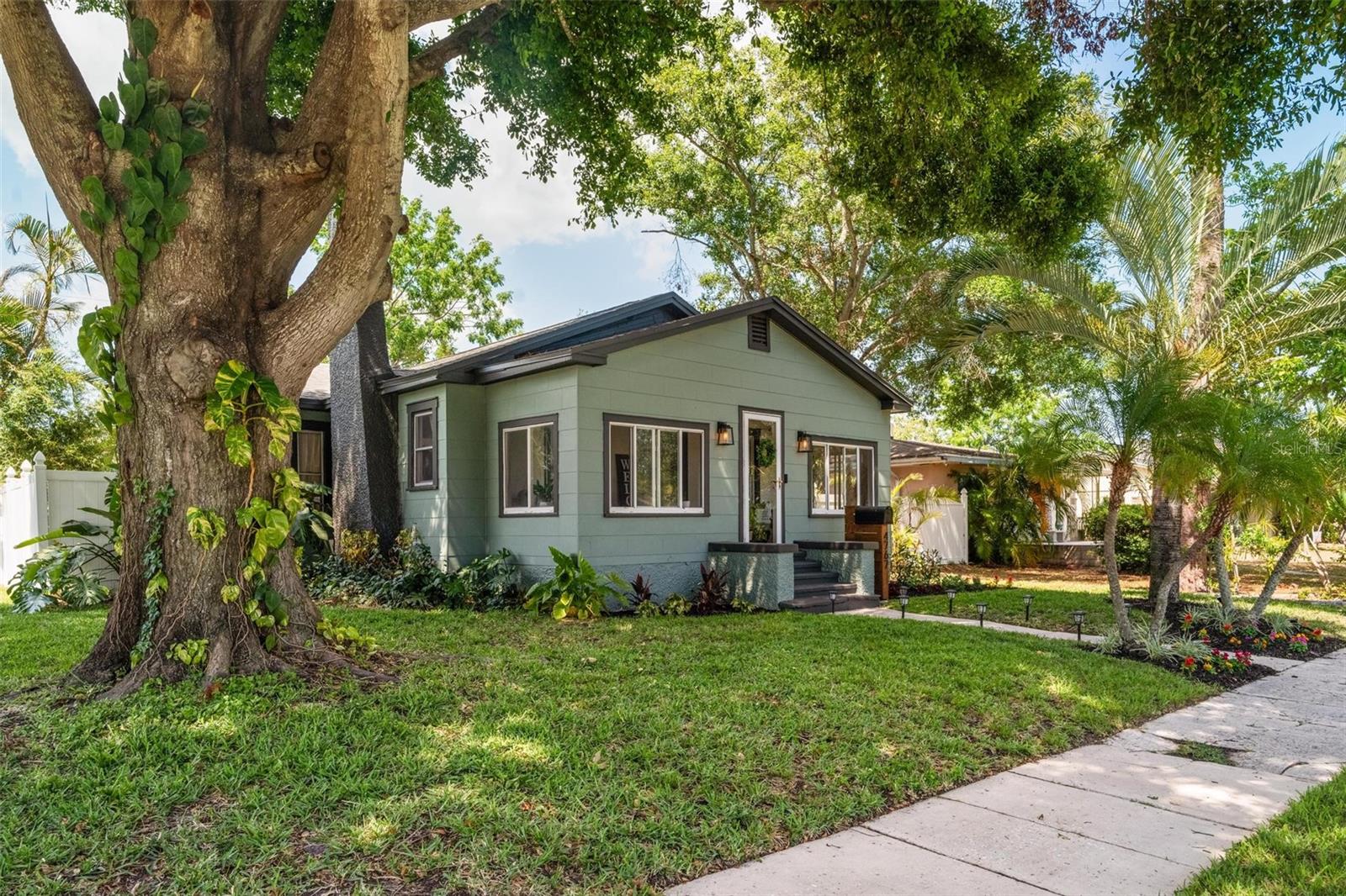 Image 4 of 43 For 4767 6th Avenue N