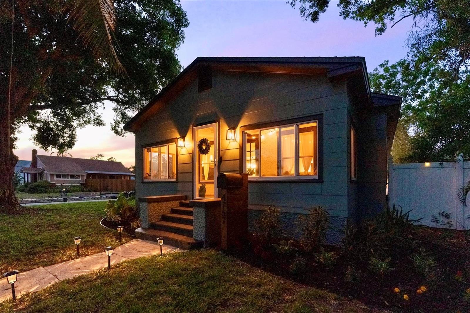 Image 43 of 43 For 4767 6th Avenue N