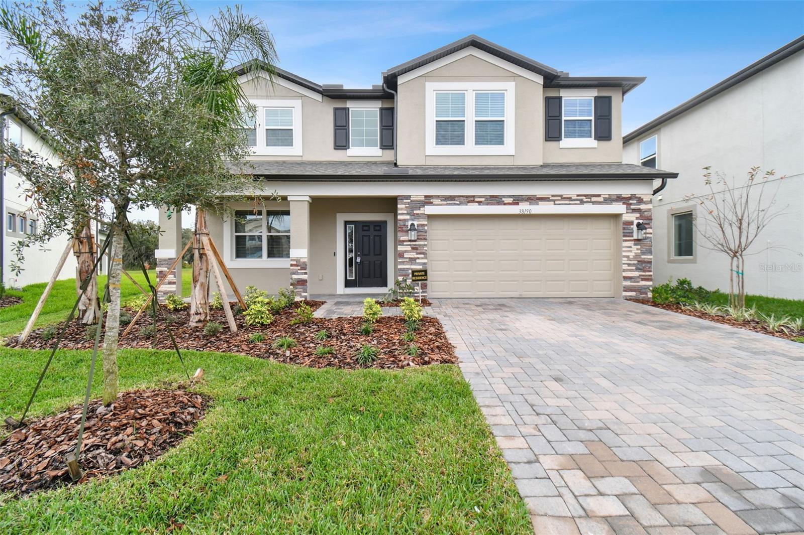 Details for 38190 Shale Stone Court, ZEPHYRHILLS, FL 33540