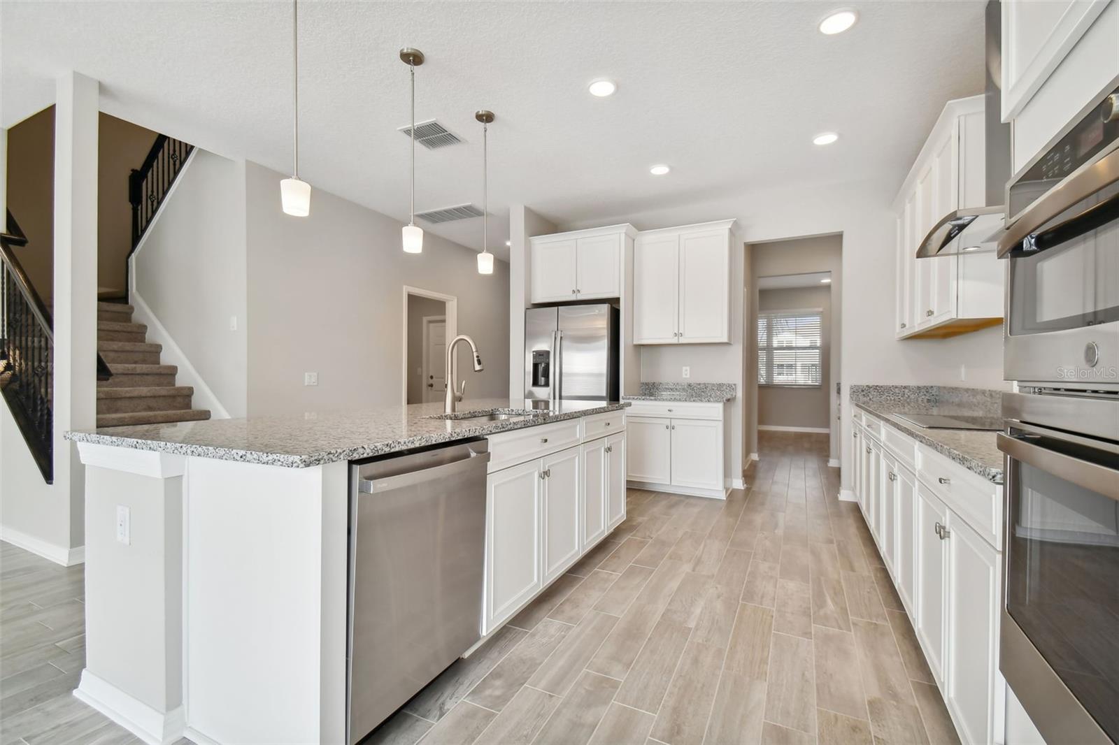 Image 12 of 76 For 38190 Shale Stone Court