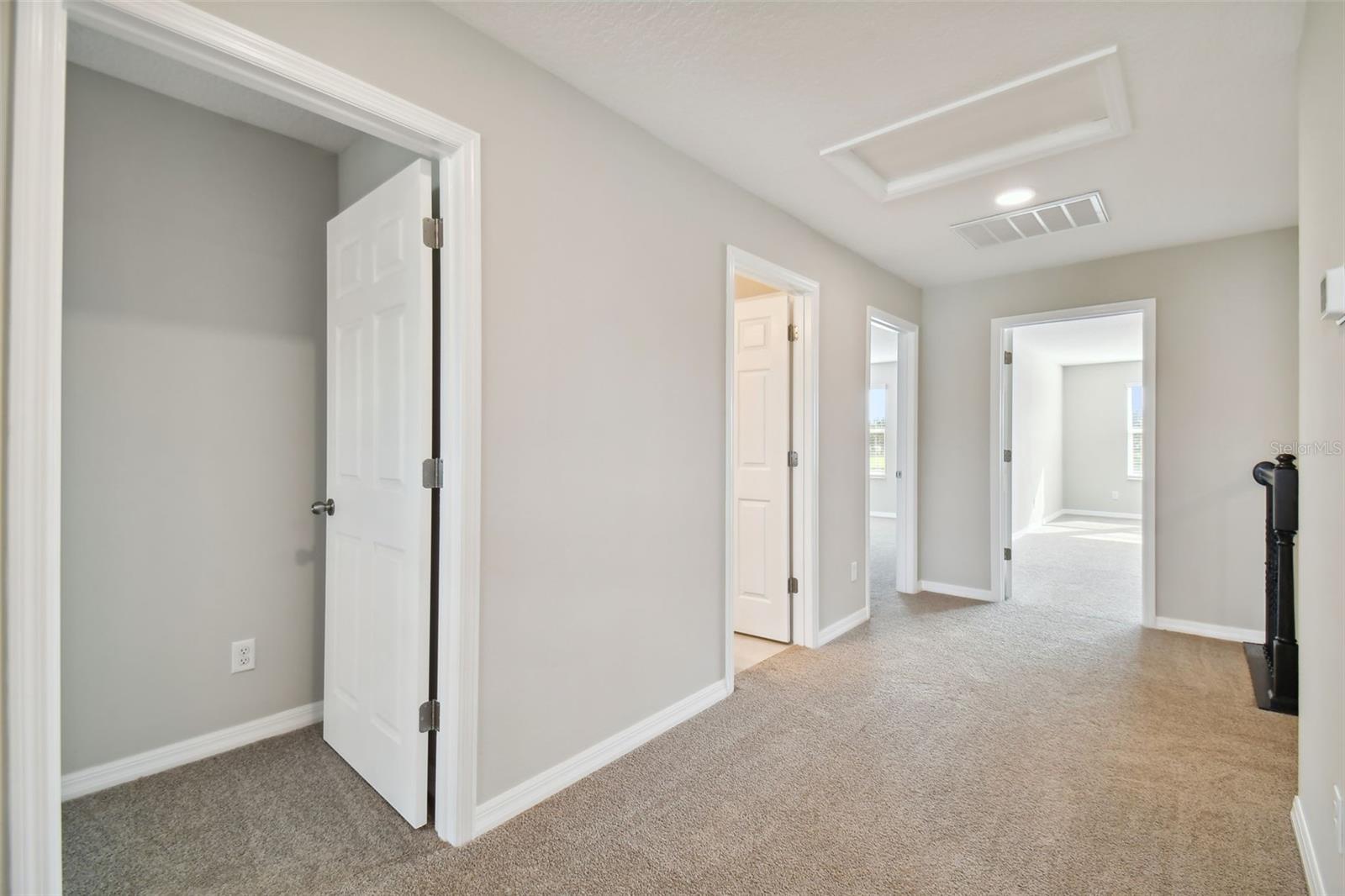 Image 31 of 76 For 38190 Shale Stone Court
