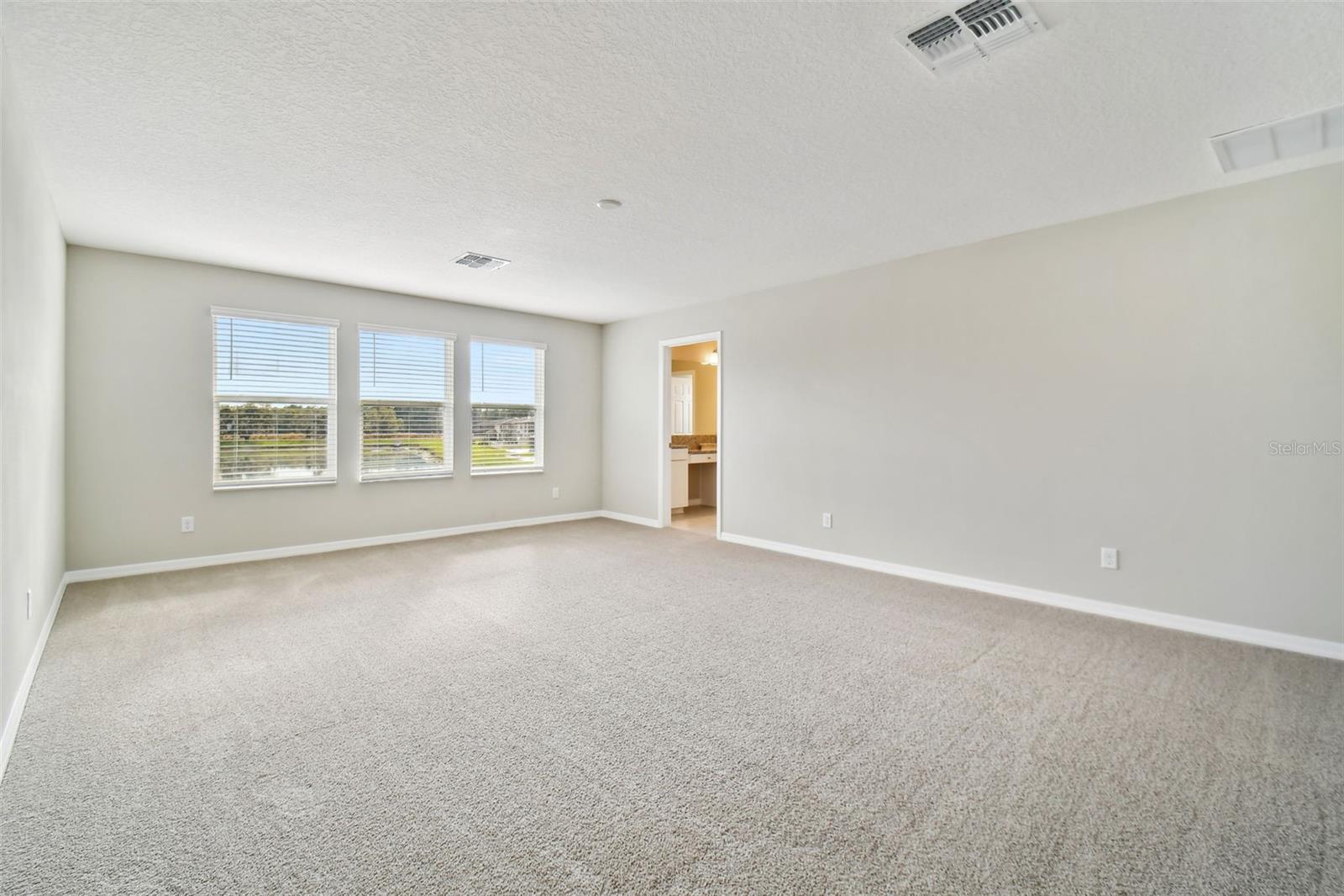 Image 36 of 76 For 38190 Shale Stone Court