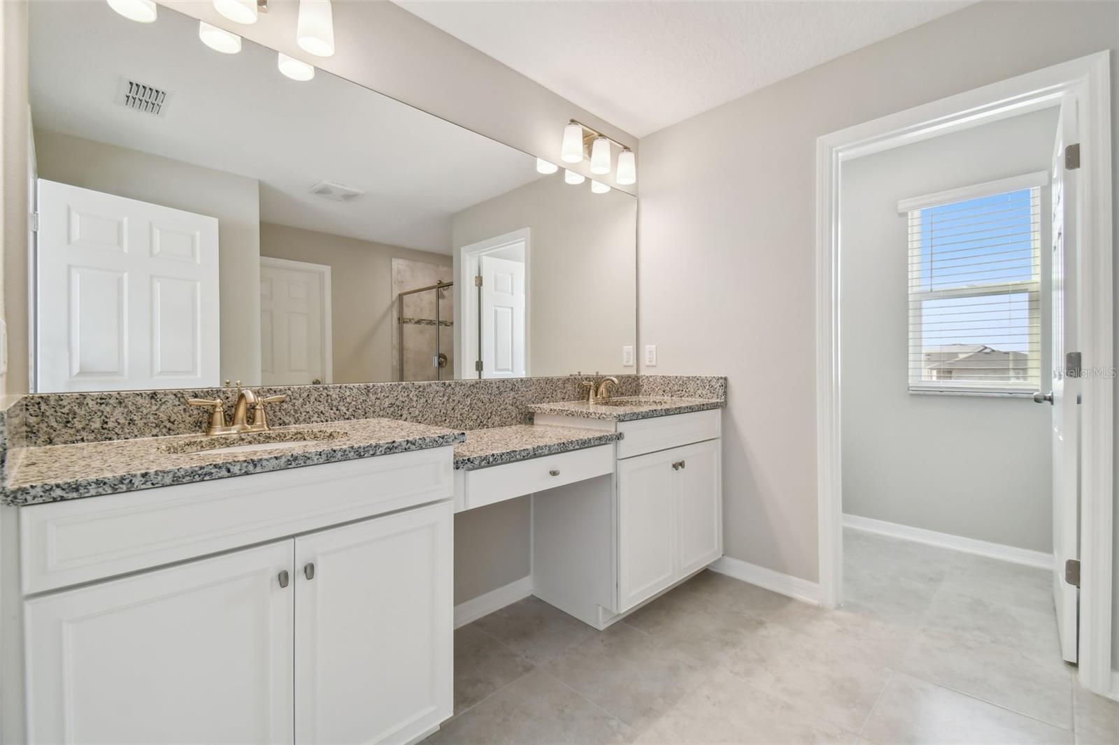 Image 39 of 76 For 38190 Shale Stone Court