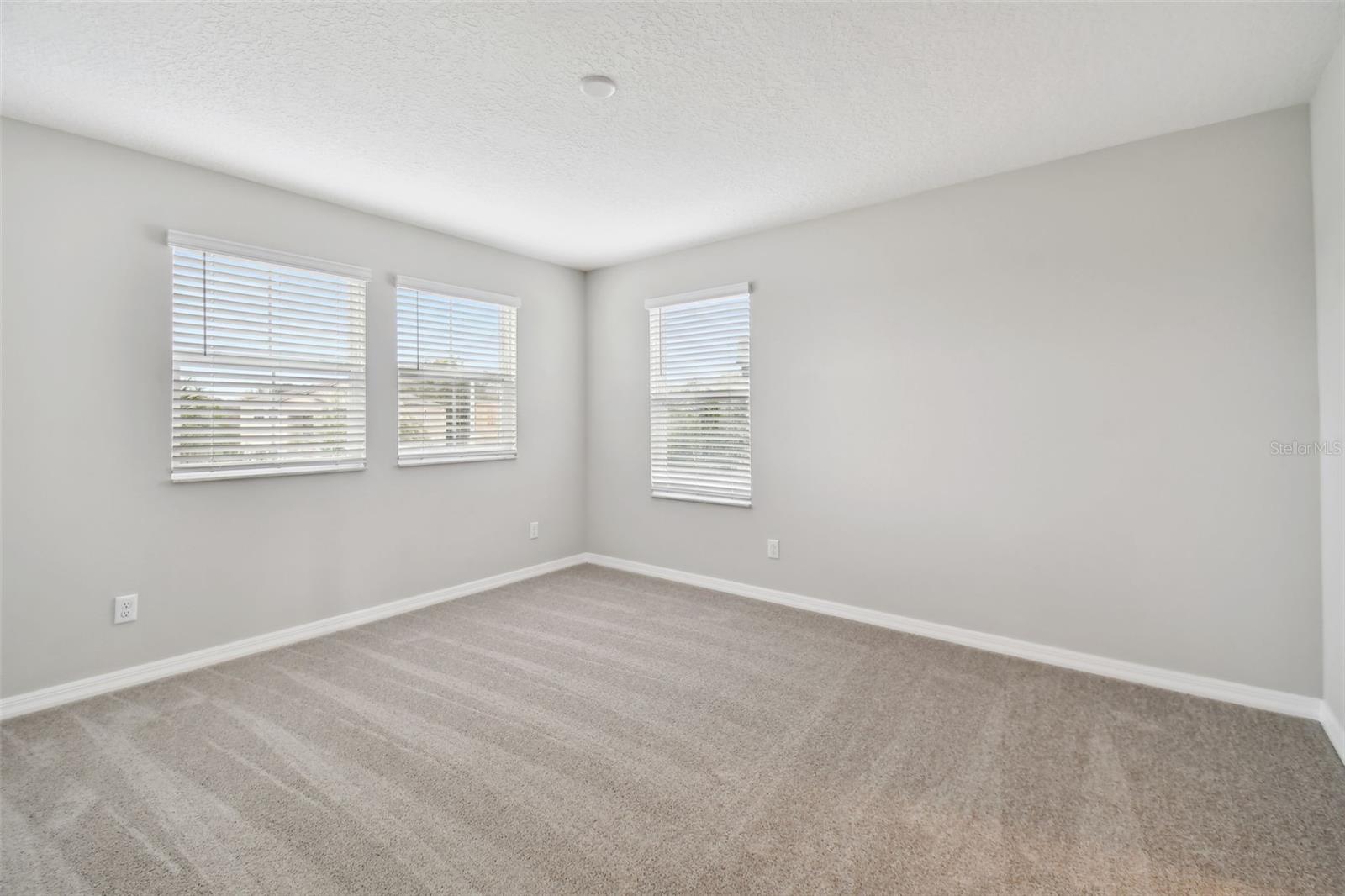 Image 48 of 76 For 38190 Shale Stone Court