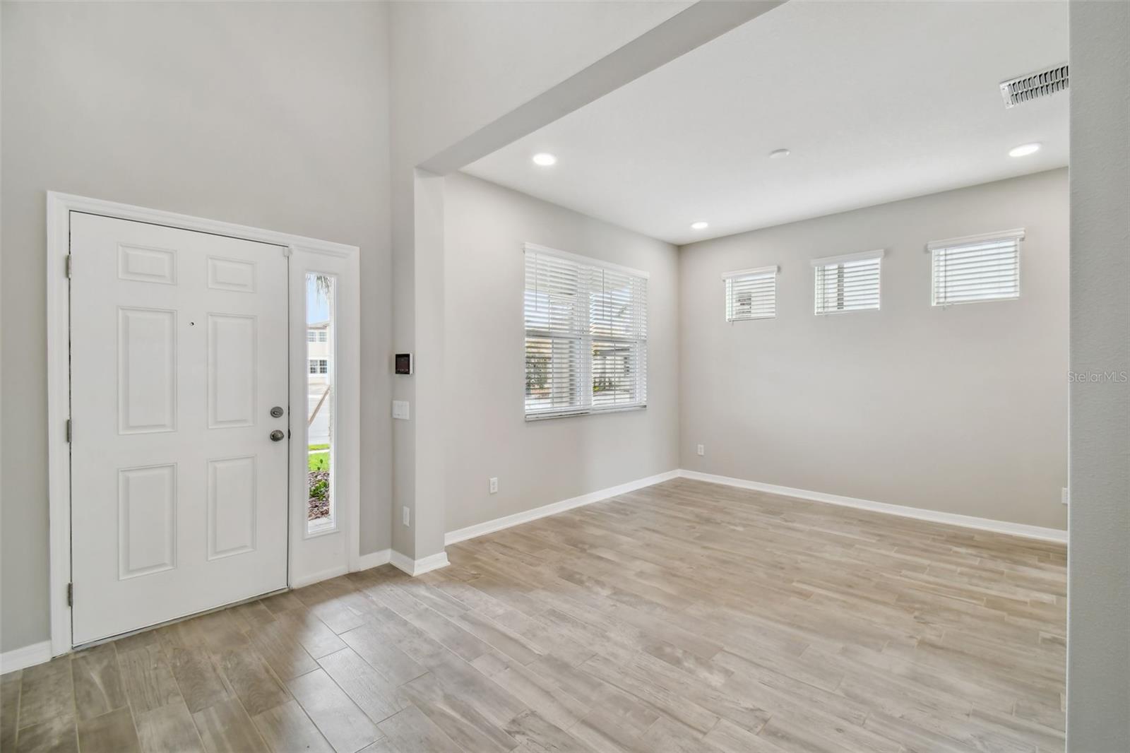 Image 5 of 76 For 38190 Shale Stone Court