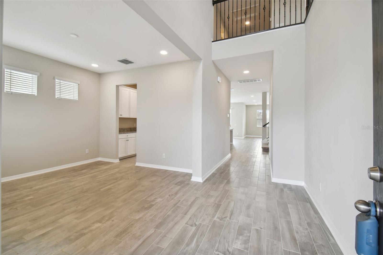 Image 7 of 76 For 38190 Shale Stone Court