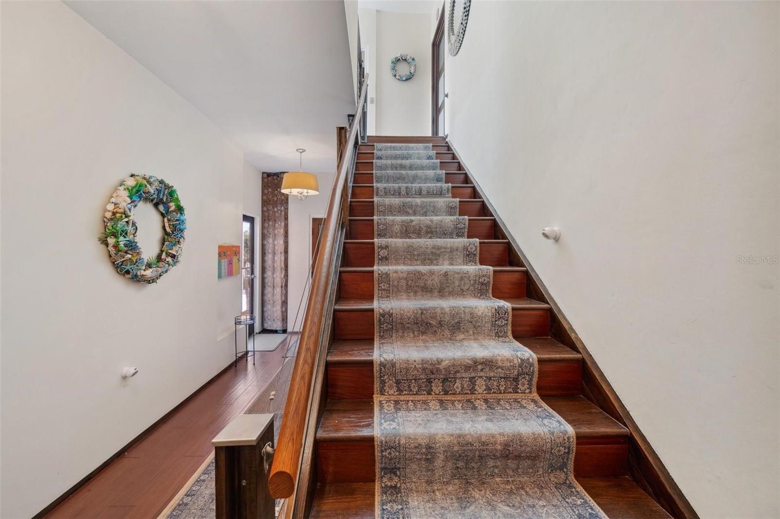 Image 9 of 89 For 5659-5657 Shore Boulevard S