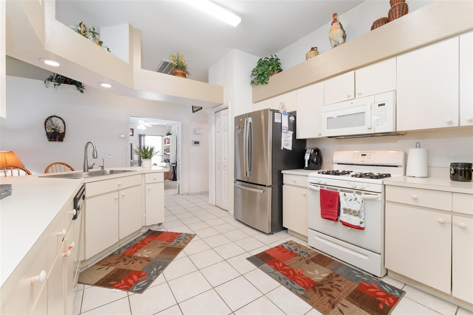 Image 15 of 52 For 29542 Forest Glen Drive