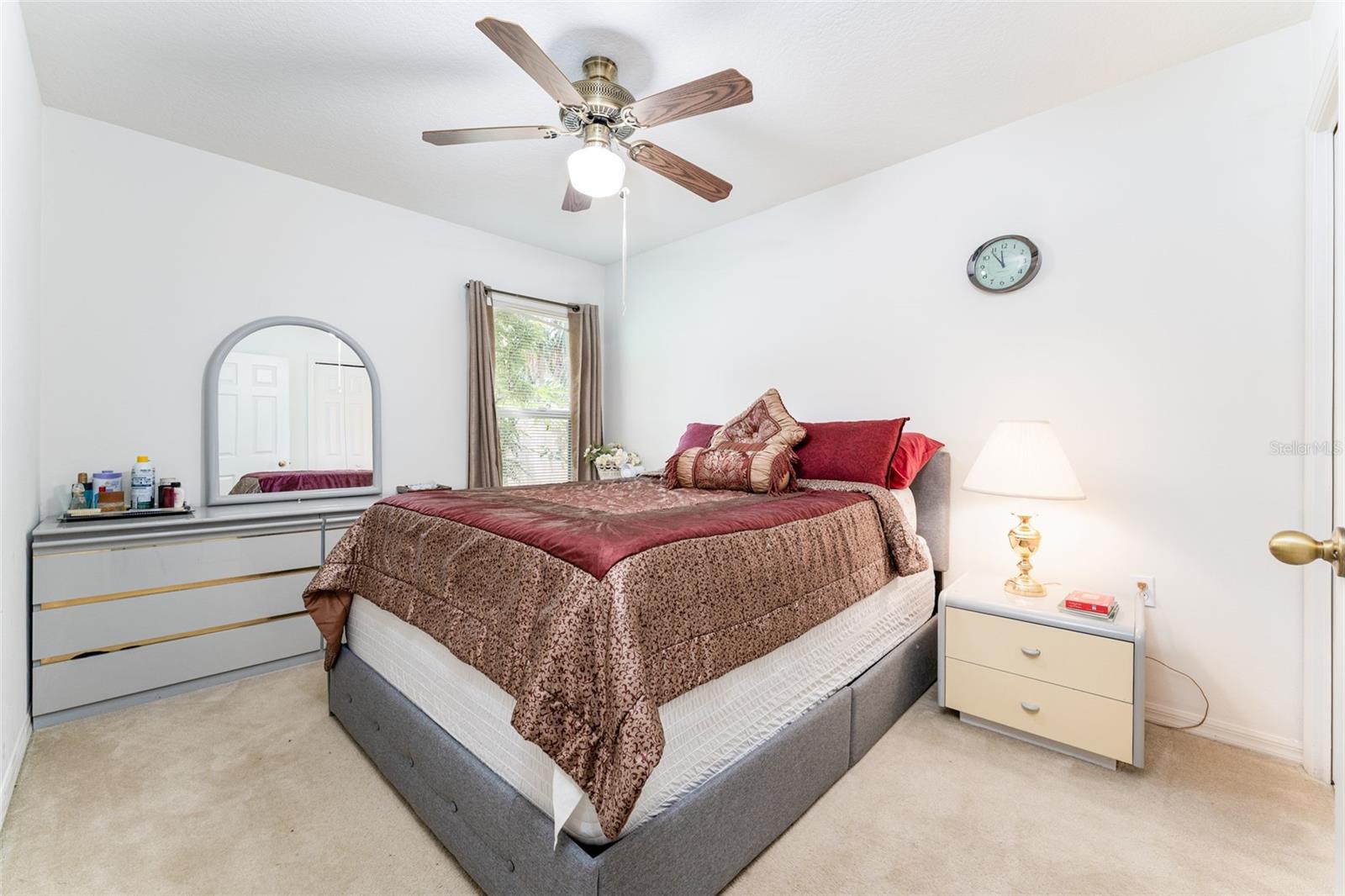 Image 19 of 52 For 29542 Forest Glen Drive