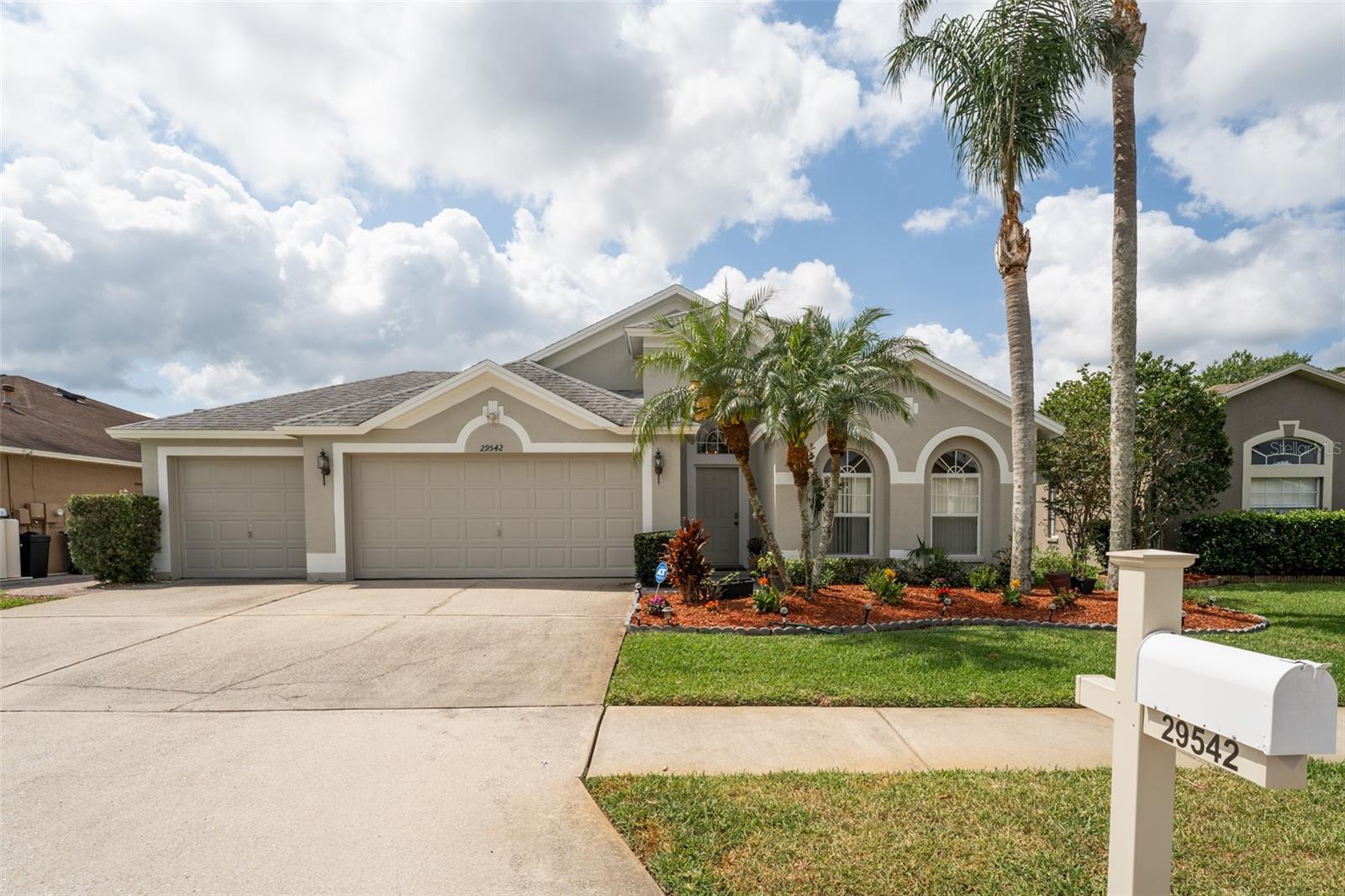 Image 43 of 52 For 29542 Forest Glen Drive