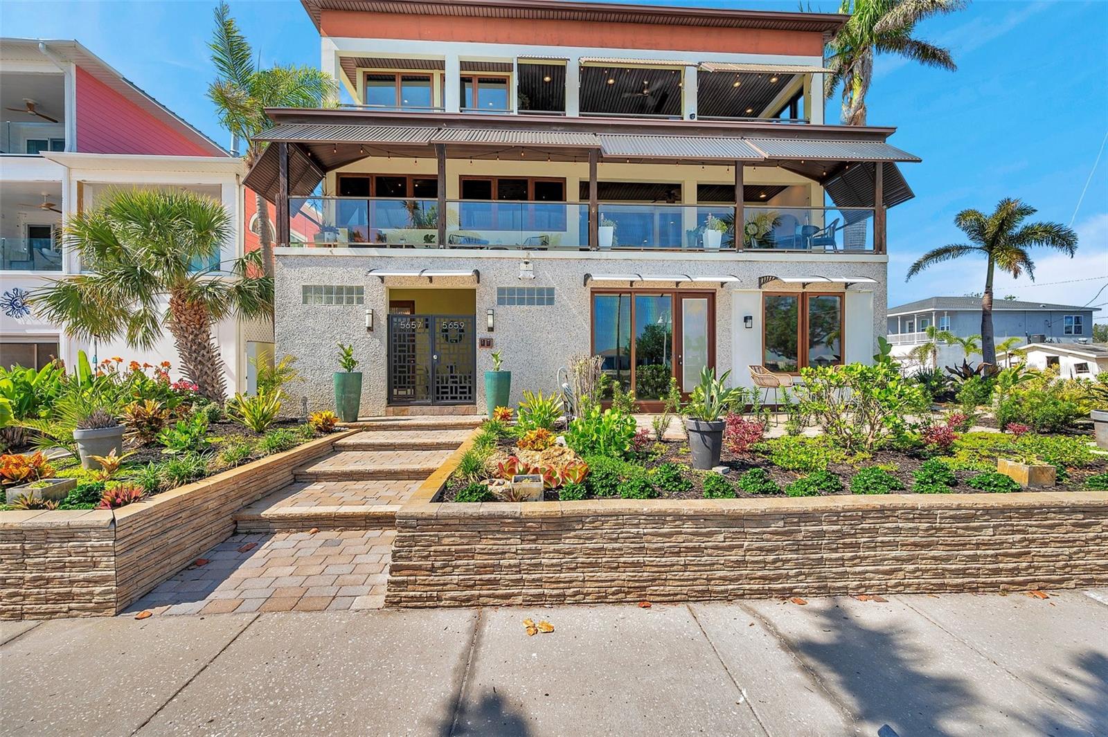 Image 3 of 100 For 5659-5657 Shore Boulevard S