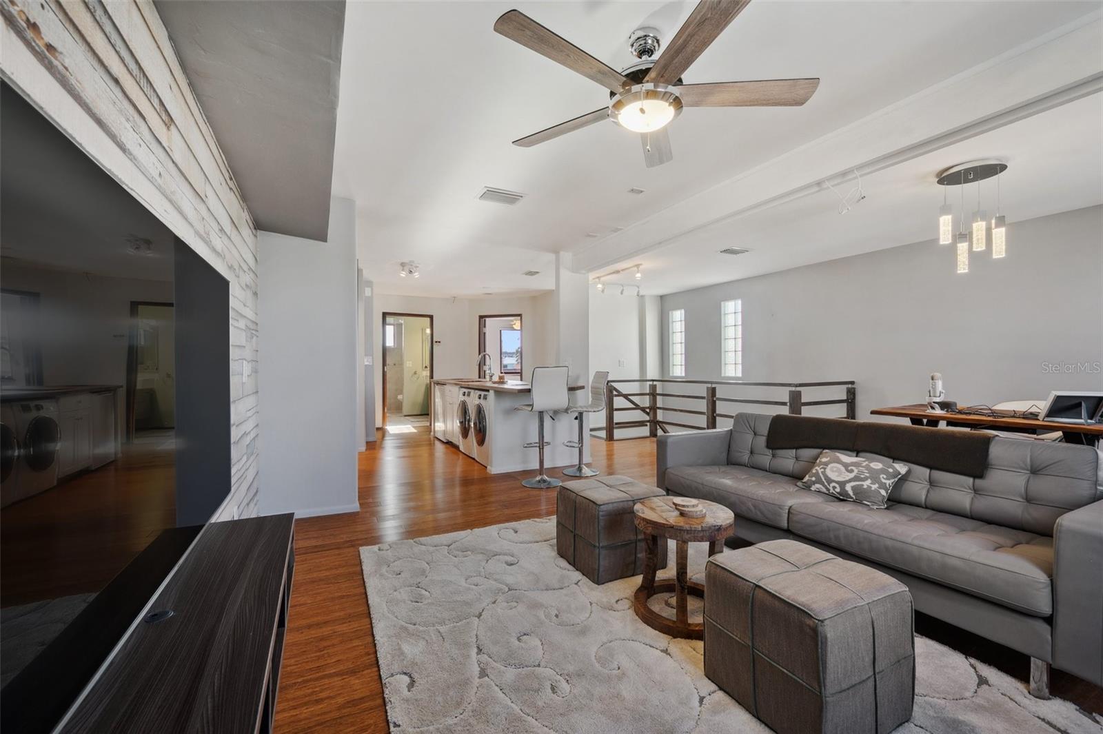 Image 81 of 100 For 5659-5657 Shore Boulevard S