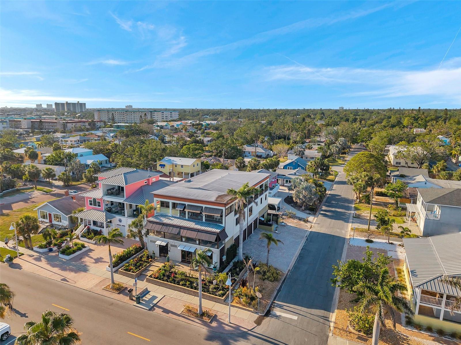 Image 96 of 100 For 5659-5657 Shore Boulevard S