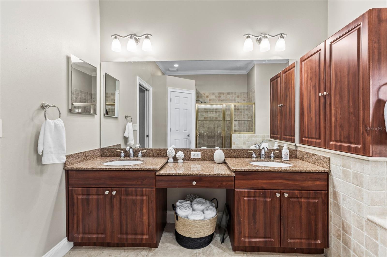 Image 32 of 57 For 4615 Cozzo Drive
