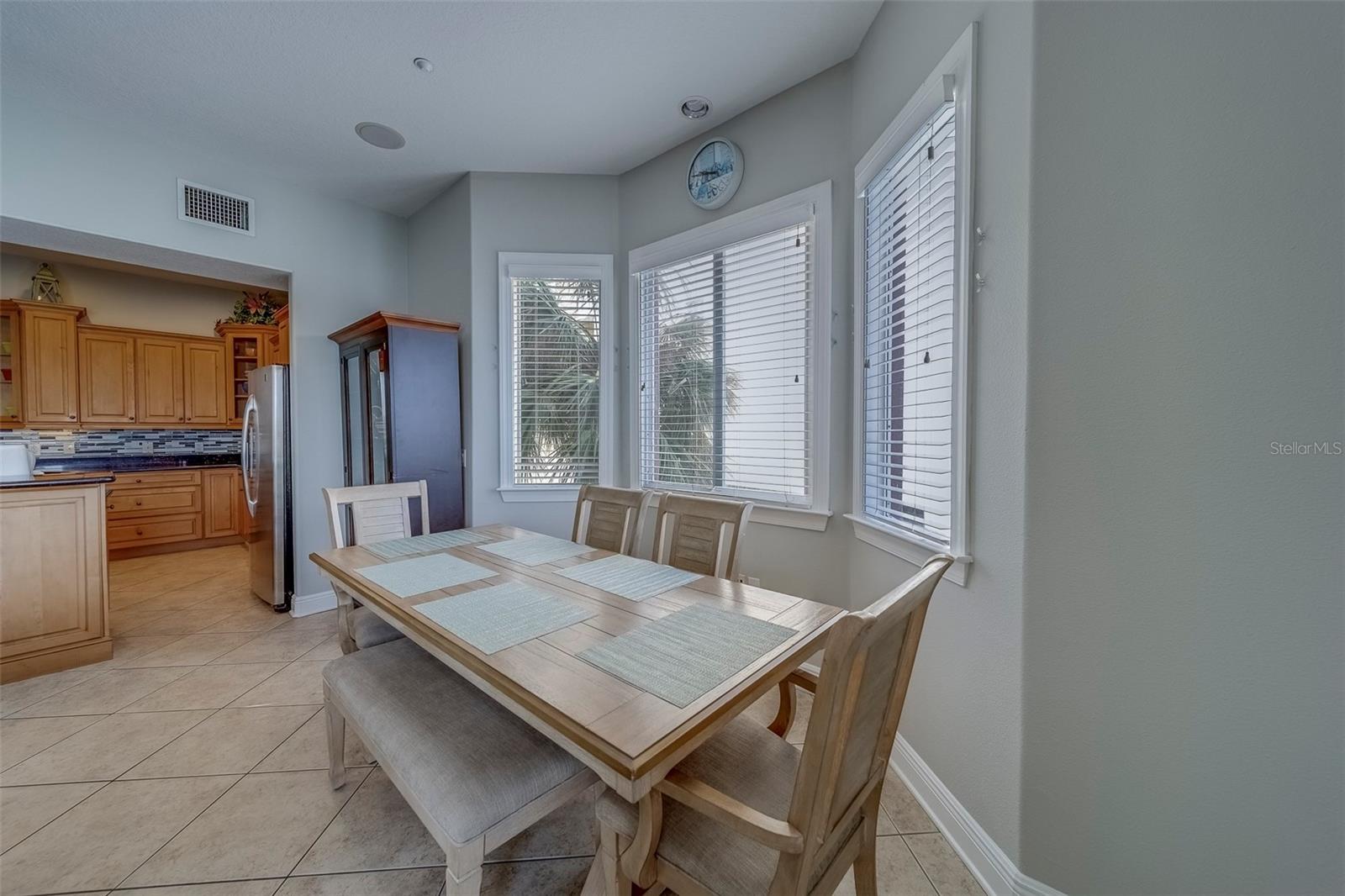 Image 12 of 75 For 620 Bayway Boulevard 1