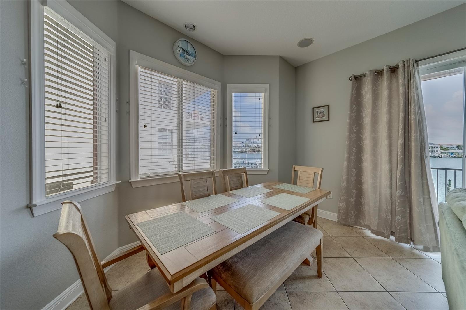 Image 13 of 75 For 620 Bayway Boulevard 1
