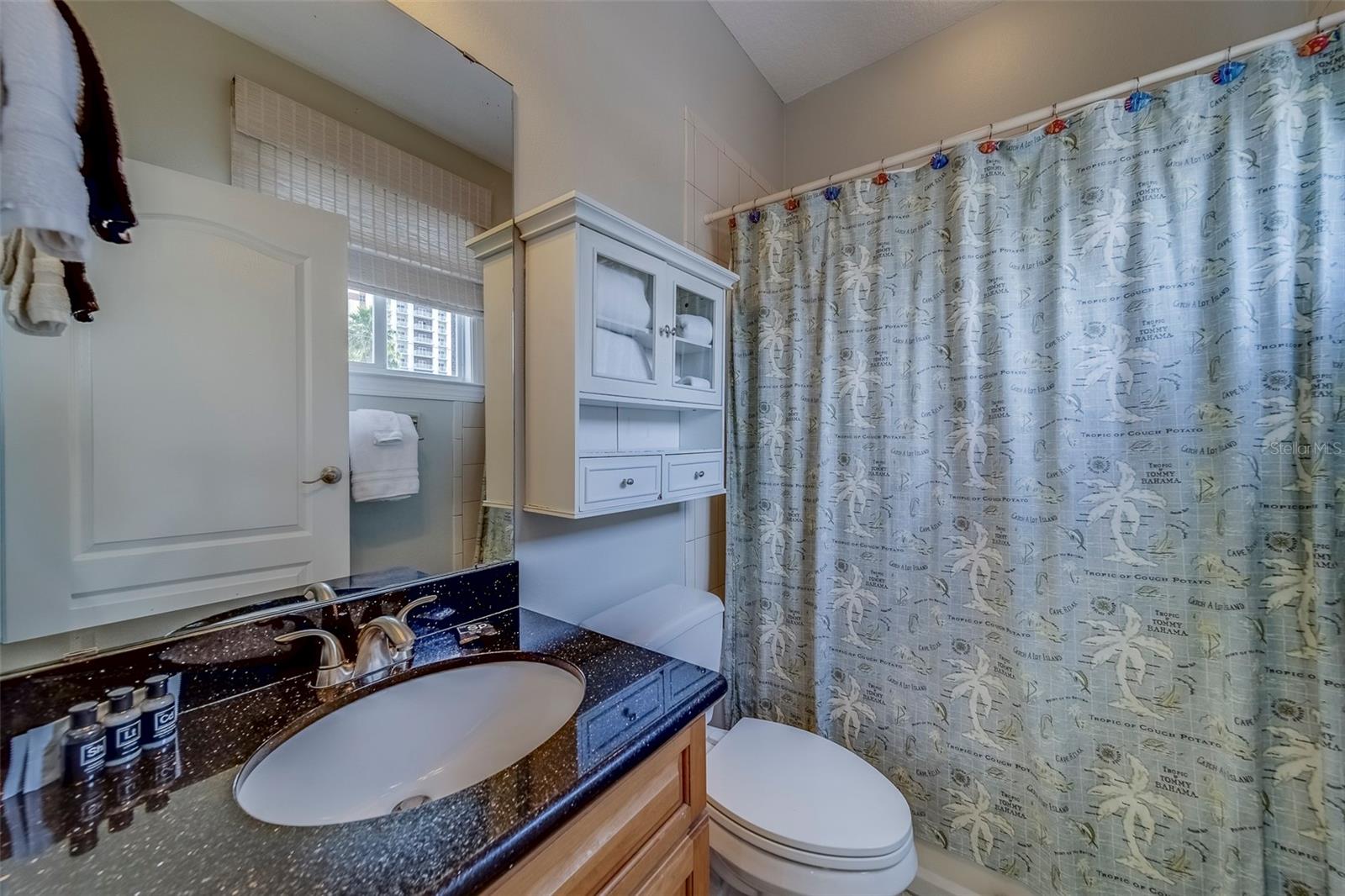Image 19 of 75 For 620 Bayway Boulevard 1