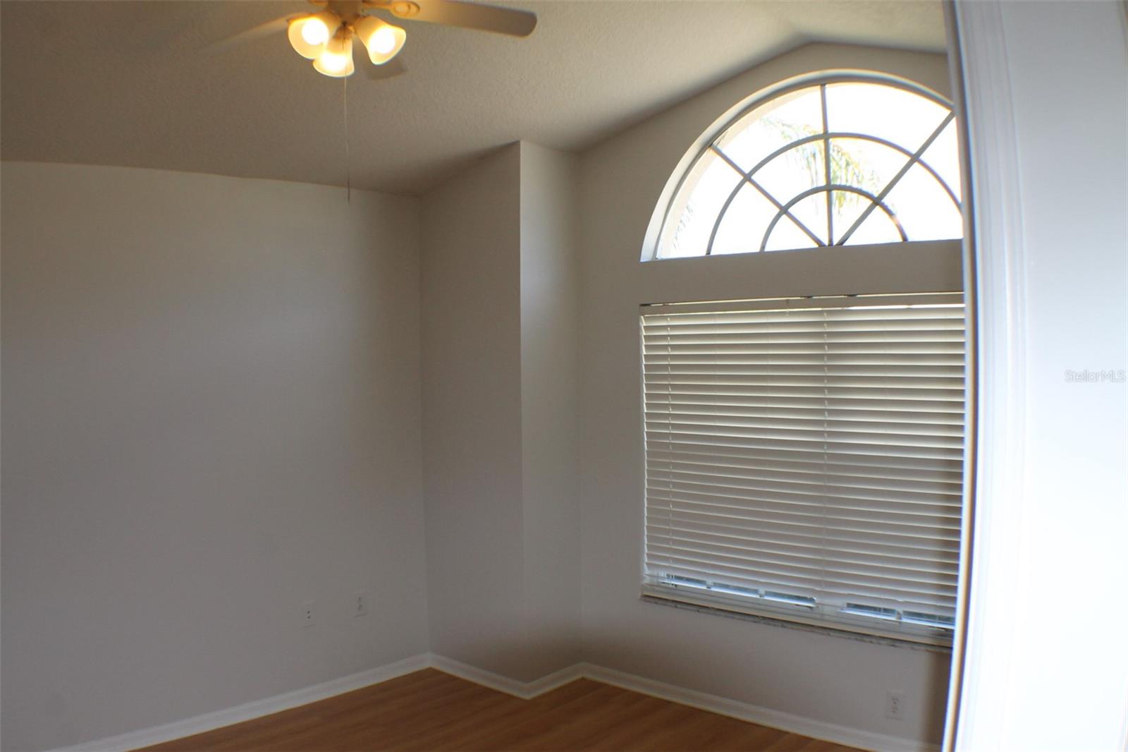 Image 4 of 31 For 31321 Wrencrest Drive