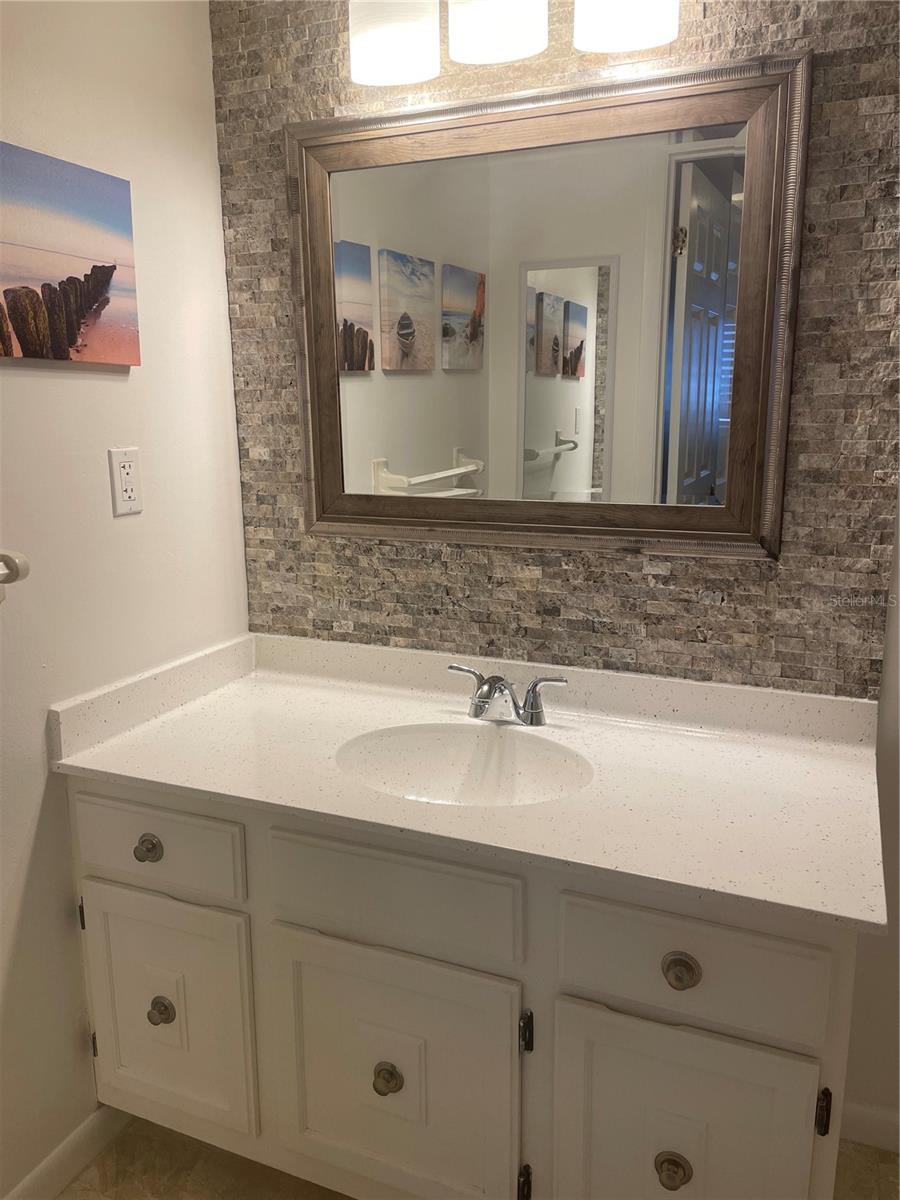 Image 8 of 18 For 106 1st Street E 306