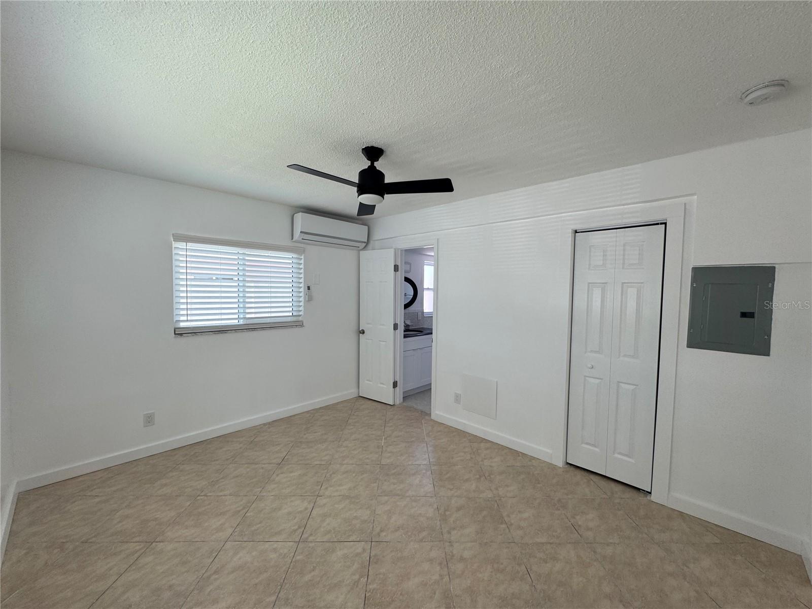 Image 13 of 54 For 11225 1st Street E