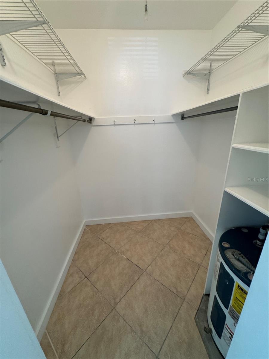 Image 15 of 54 For 11225 1st Street E