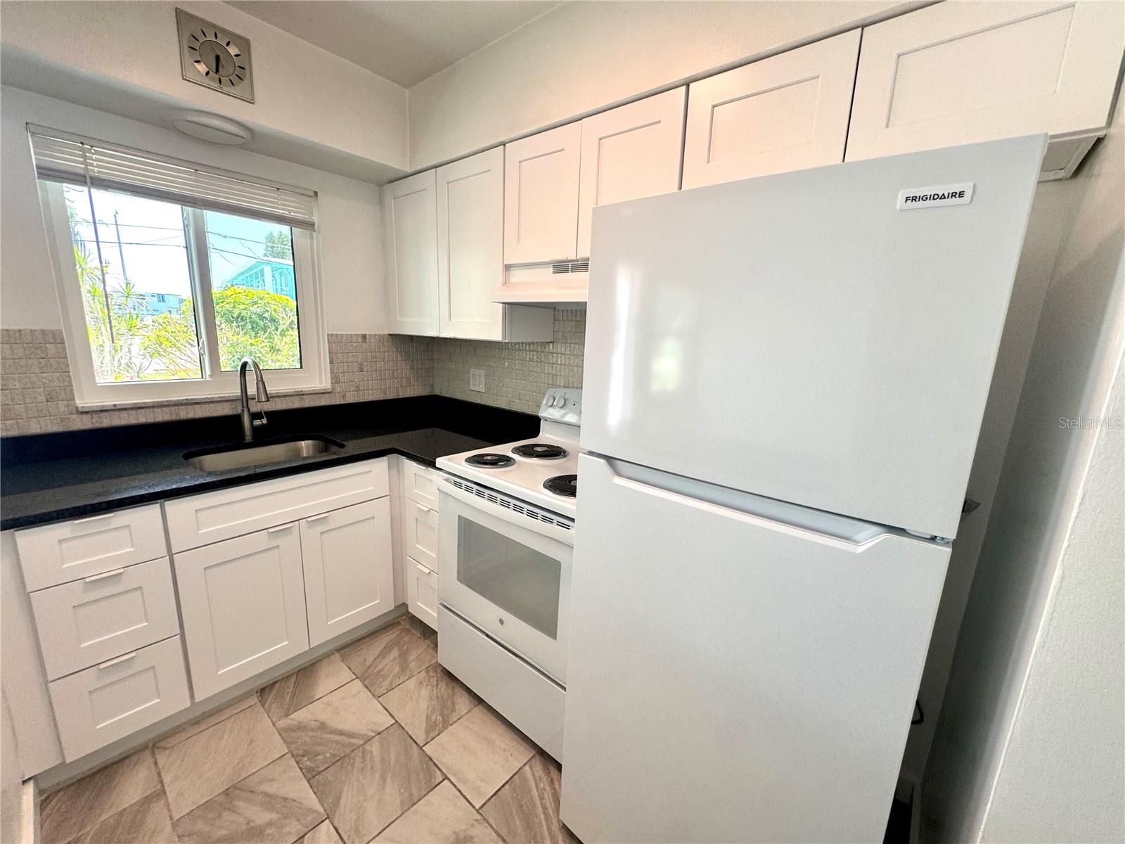 Image 23 of 54 For 11225 1st Street E