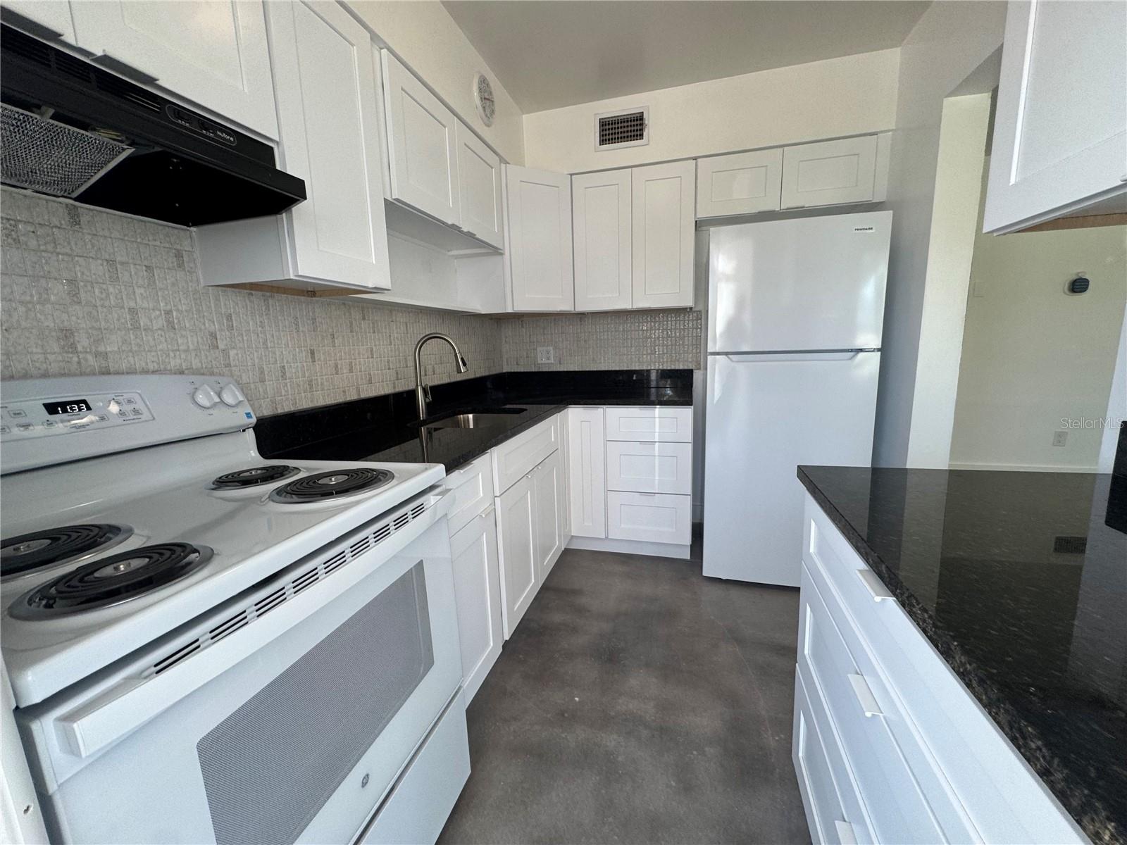 Image 38 of 54 For 11225 1st Street E