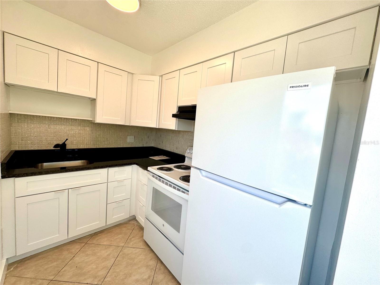 Image 5 of 54 For 11225 1st Street E