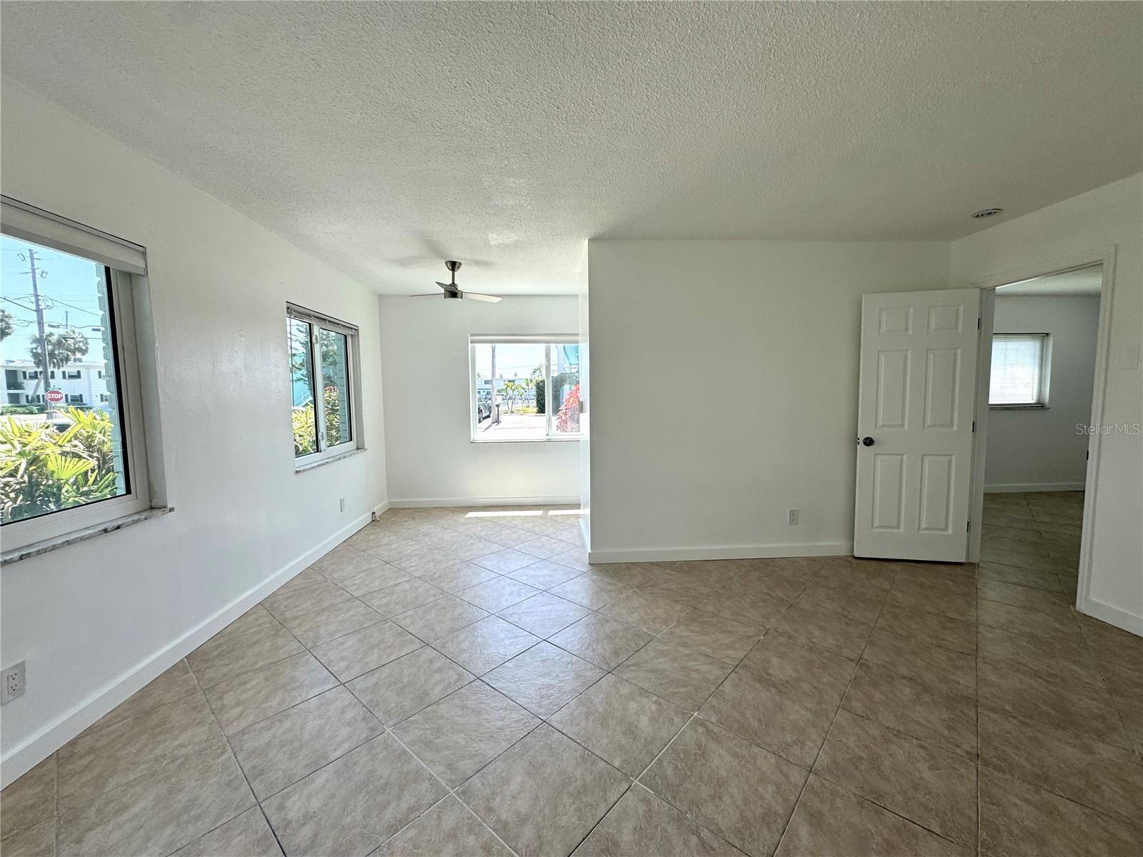 Image 8 of 54 For 11225 1st Street E