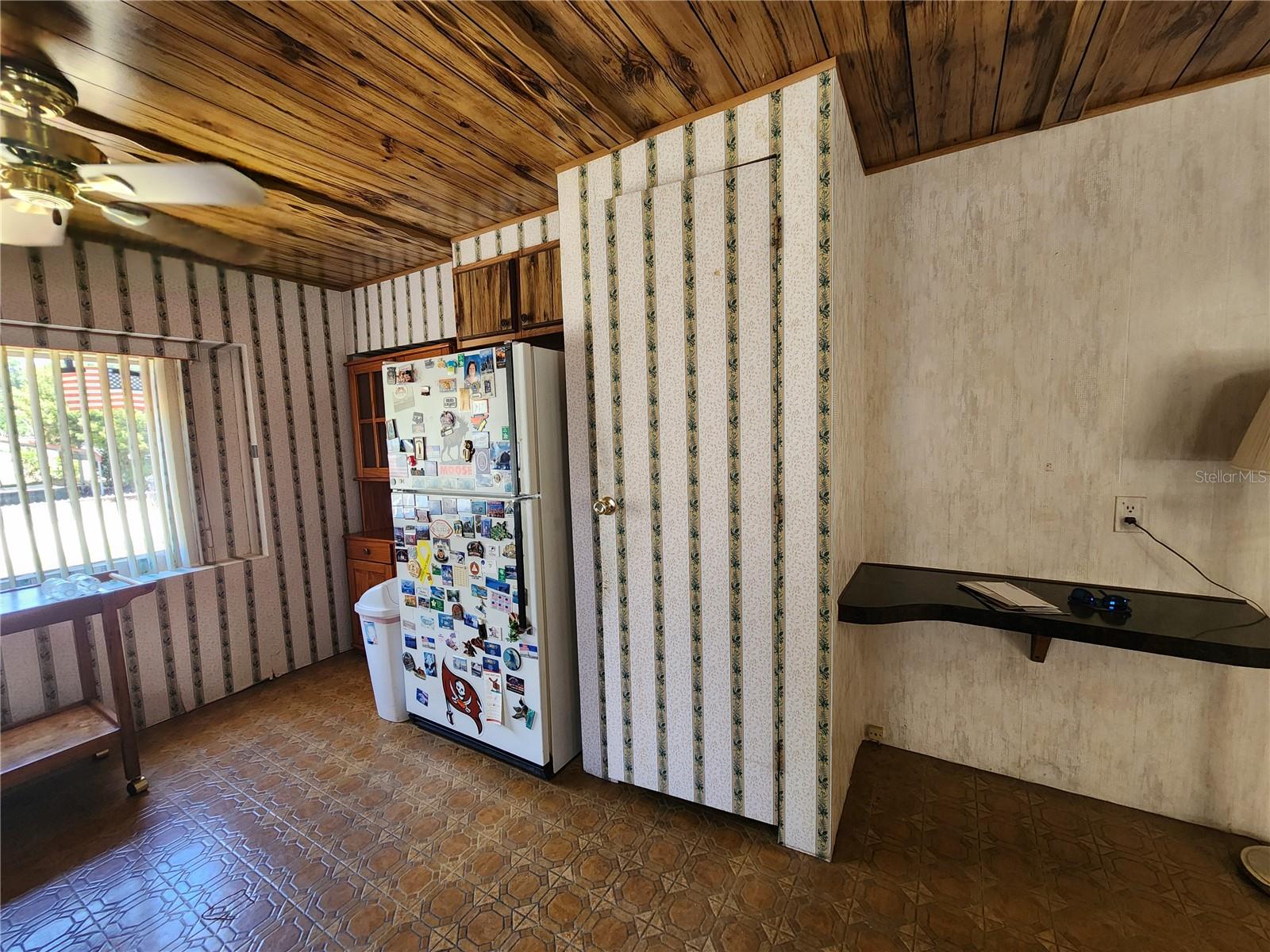 Image 4 of 28 For 4105 Wedgemere Drive